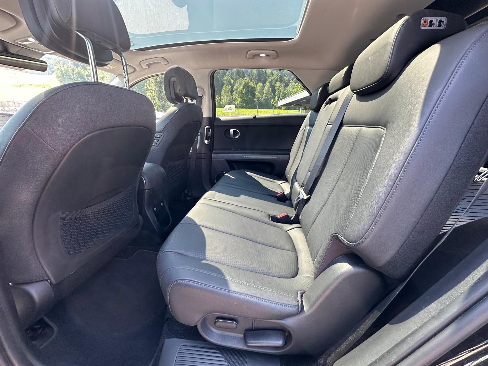 HYUNDAI Ioniq 5 72kWh First Edition 4WD-image-8