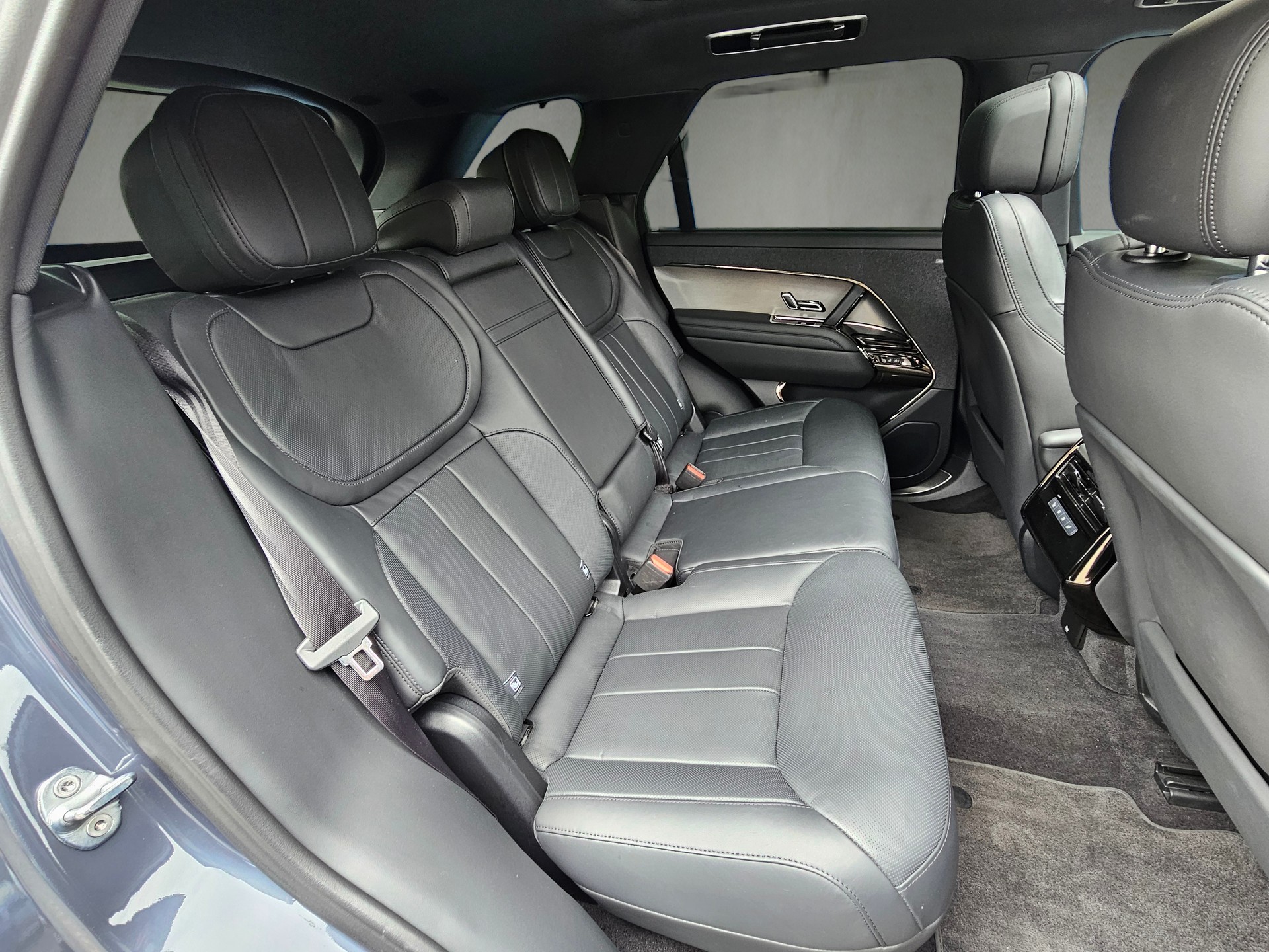 LAND ROVER Range Rover Sport D300 3.0 TD6 MHEV Dynamic SE Automatic-image-14
