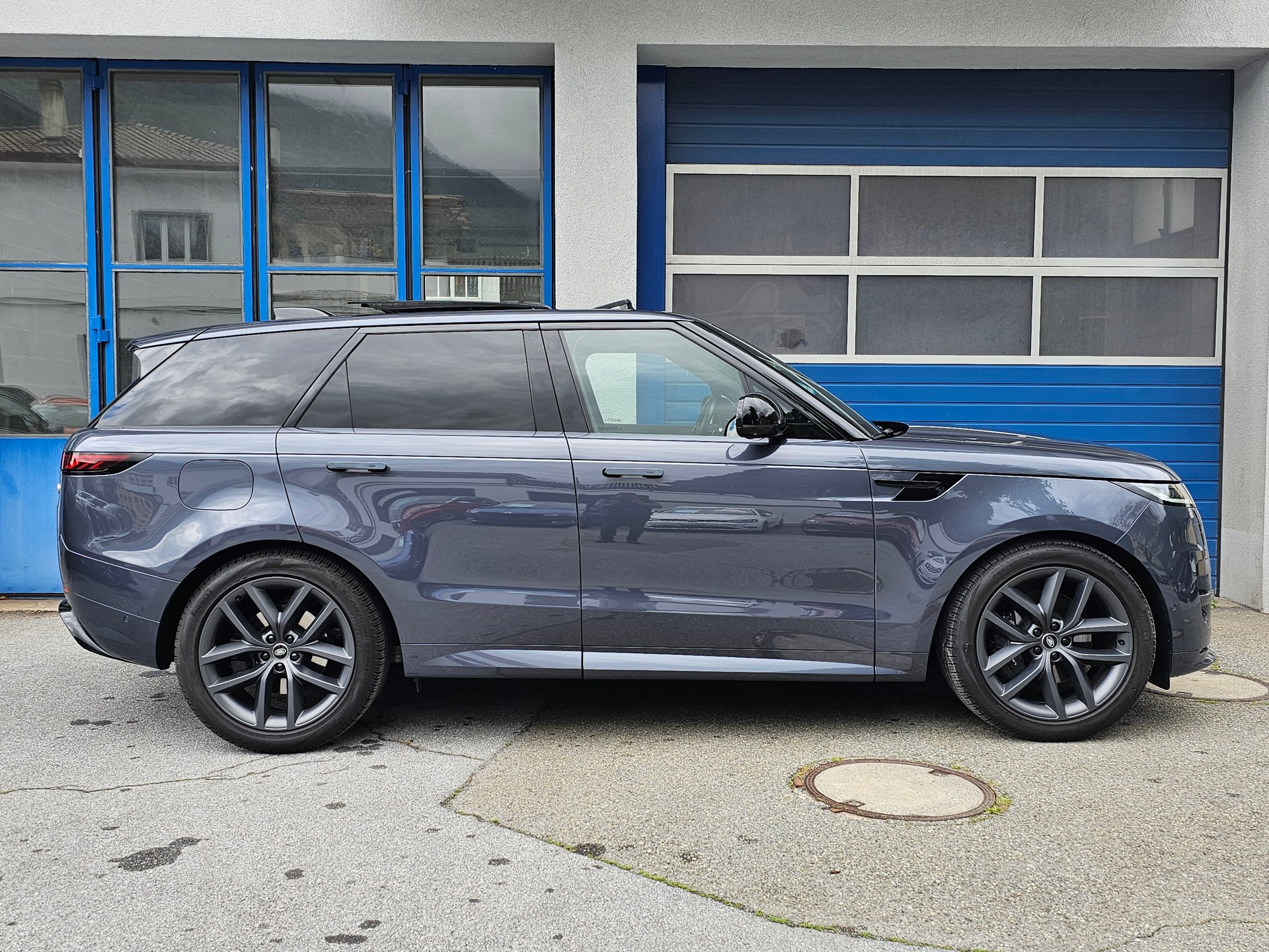 LAND ROVER Range Rover Sport D300 3.0 TD6 MHEV Dynamic SE Automatic-image-6