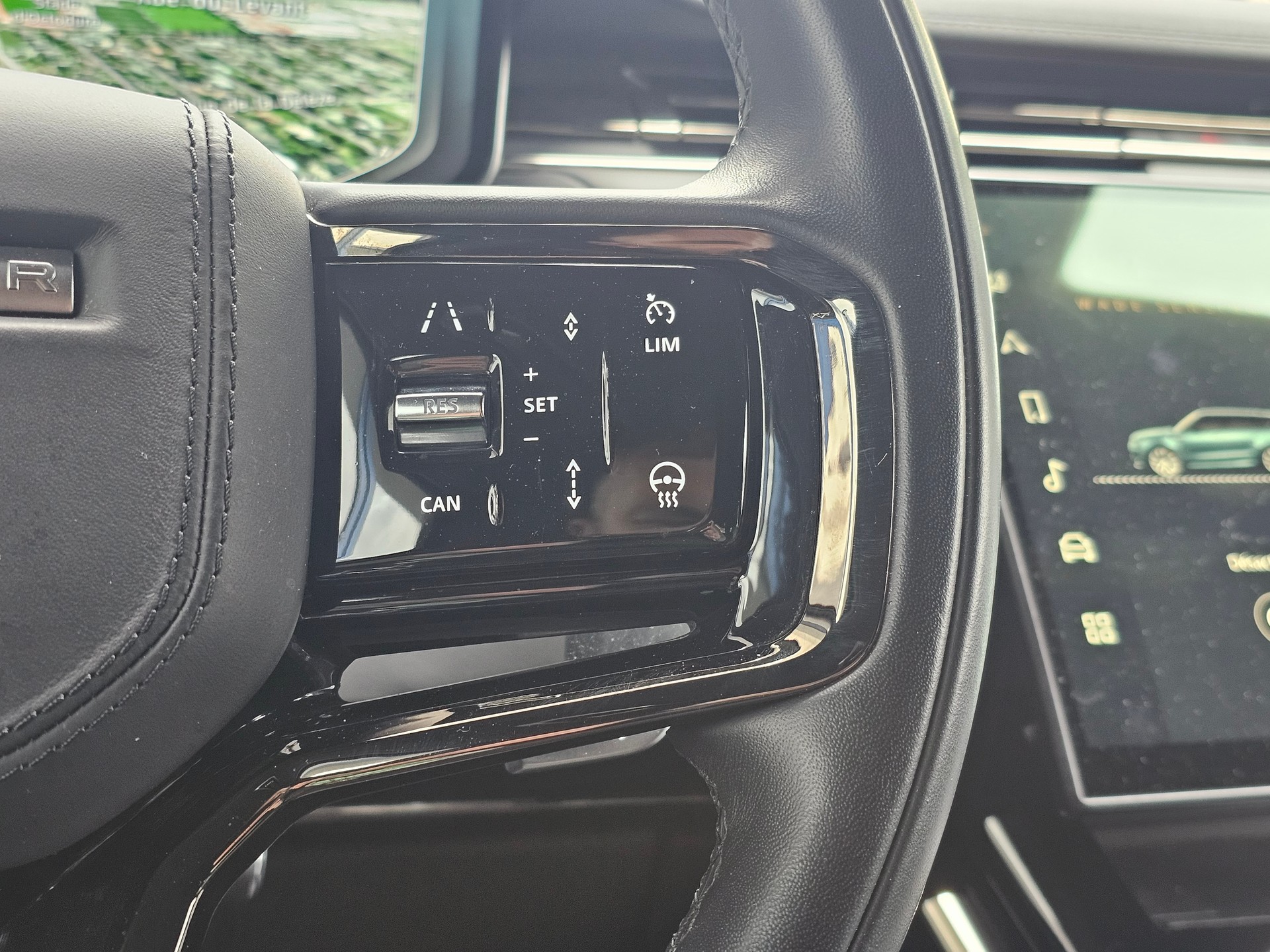 LAND ROVER Range Rover Sport D300 3.0 TD6 MHEV Dynamic SE Automatic-image-27