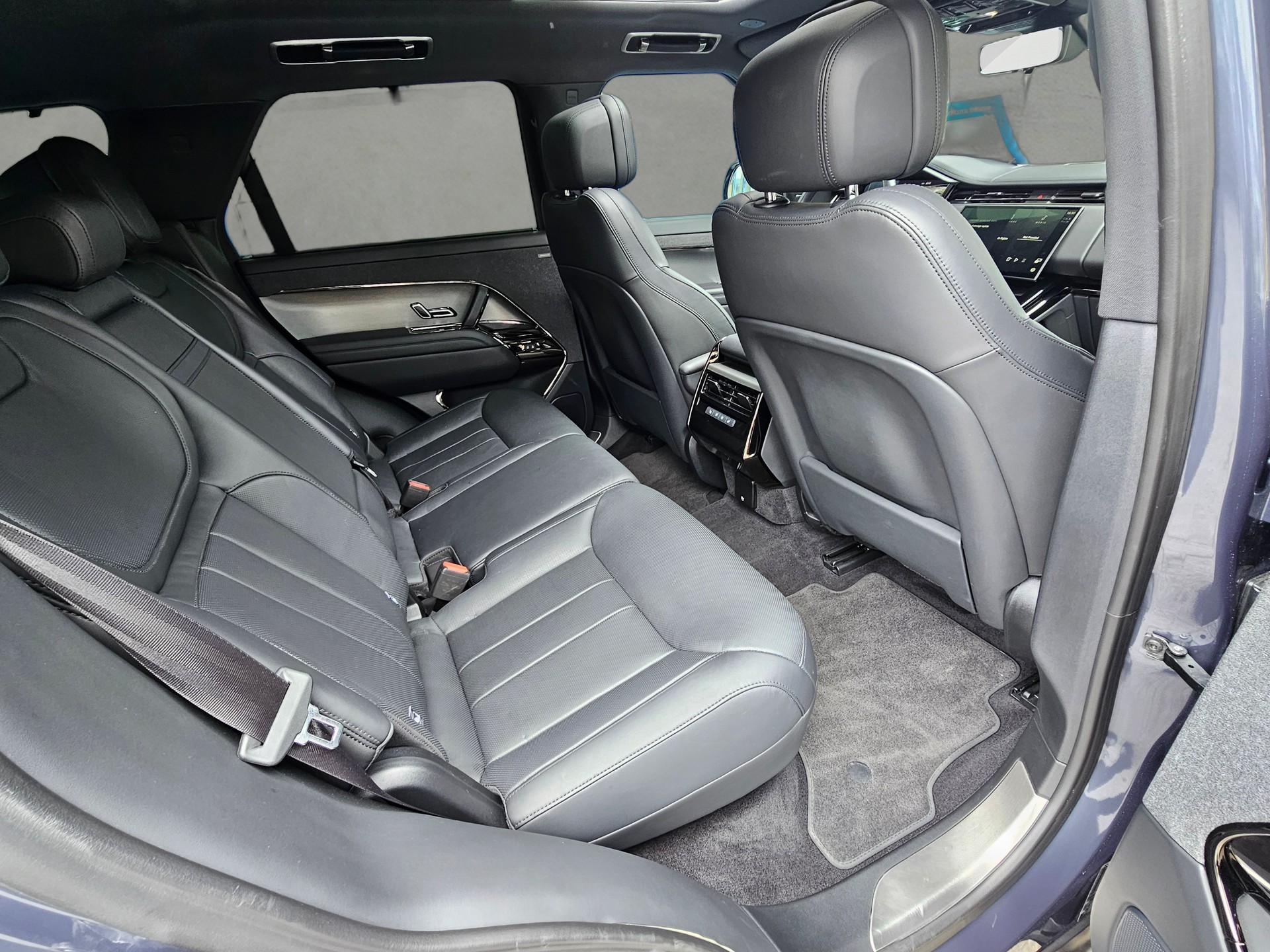 LAND ROVER Range Rover Sport D300 3.0 TD6 MHEV Dynamic SE Automatic-image-13