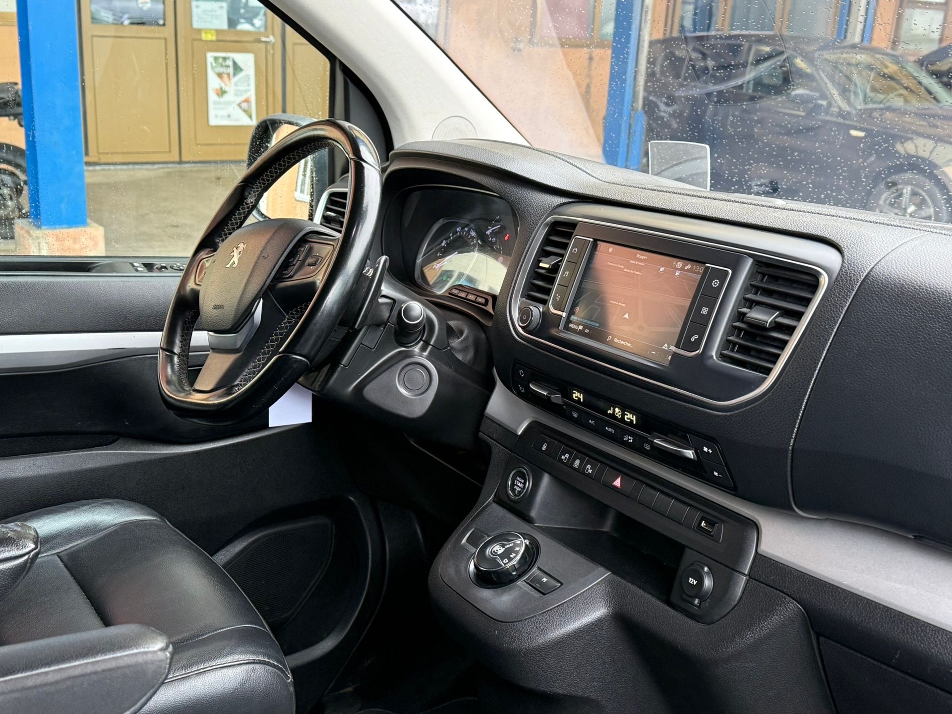 PEUGEOT Traveller 2.0 BlueHDi Active Standard EAT-image-9