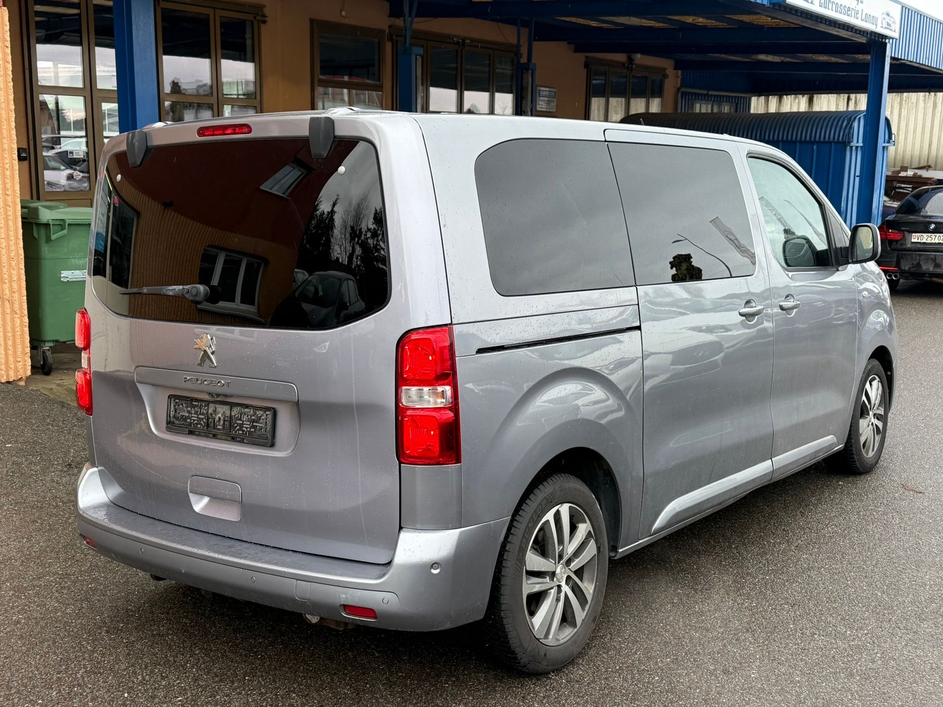 PEUGEOT Traveller 2.0 BlueHDi Active Standard EAT-image-1
