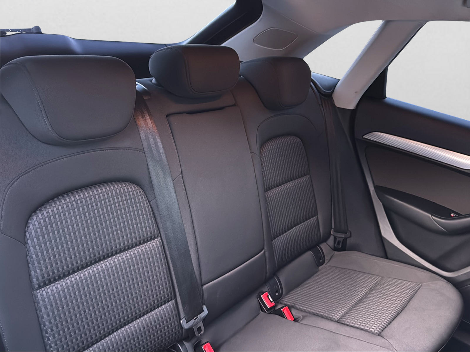 AUDI Q3 2.0 TDI quattro S-tronic | ab 199.- Monatlich-image-15