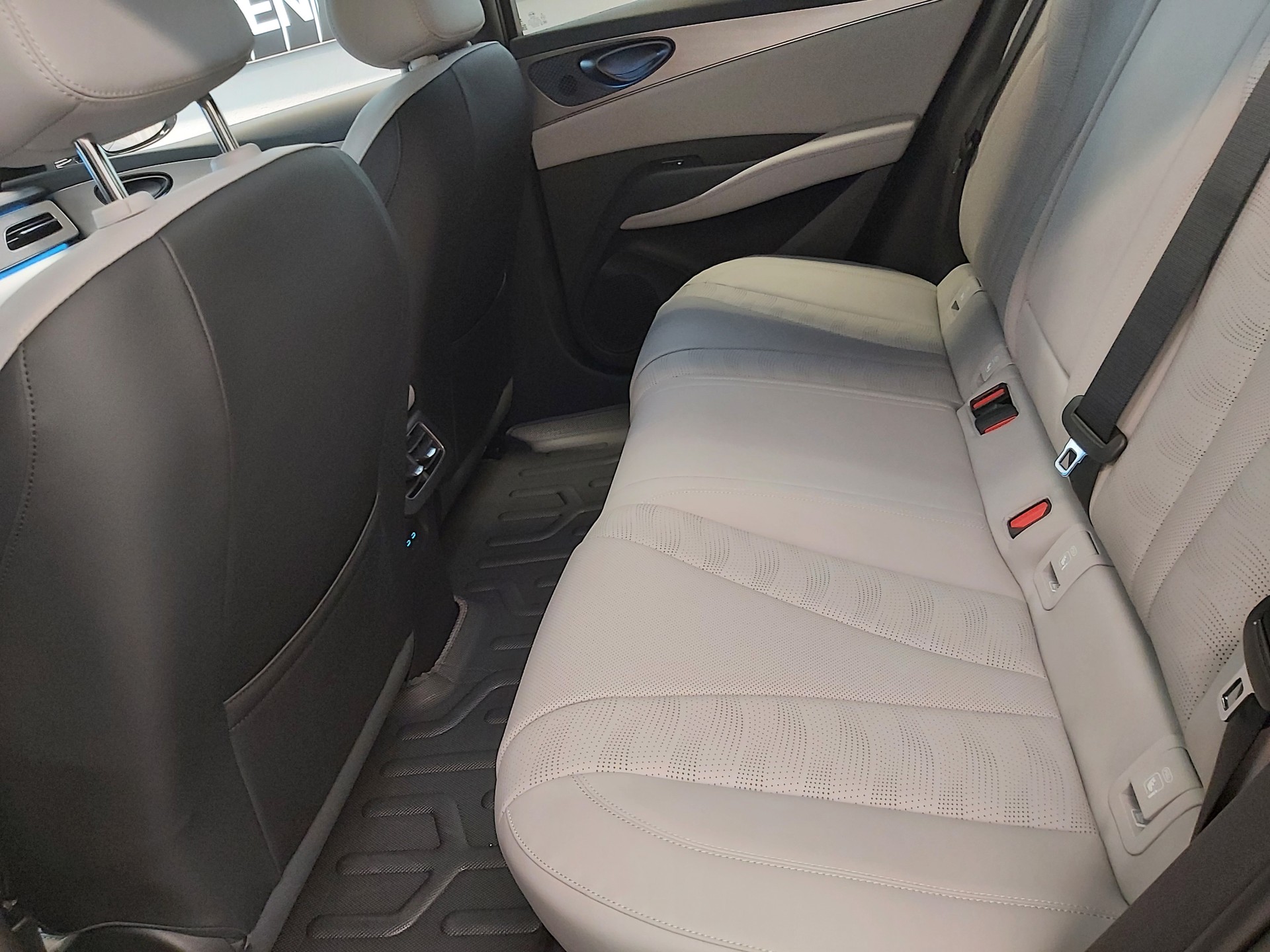 BYD Seal 6 DM-i Comfort-image-17