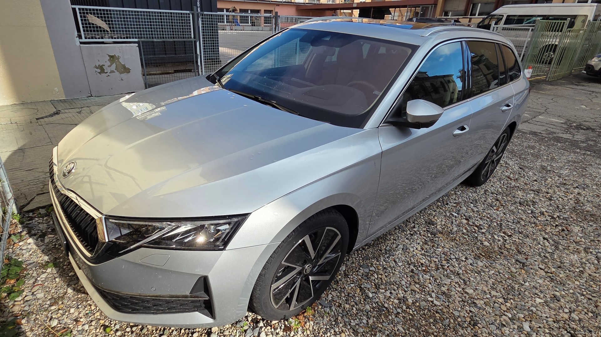 SKODA Octavia Combi 2.0 TDI DSG Selection