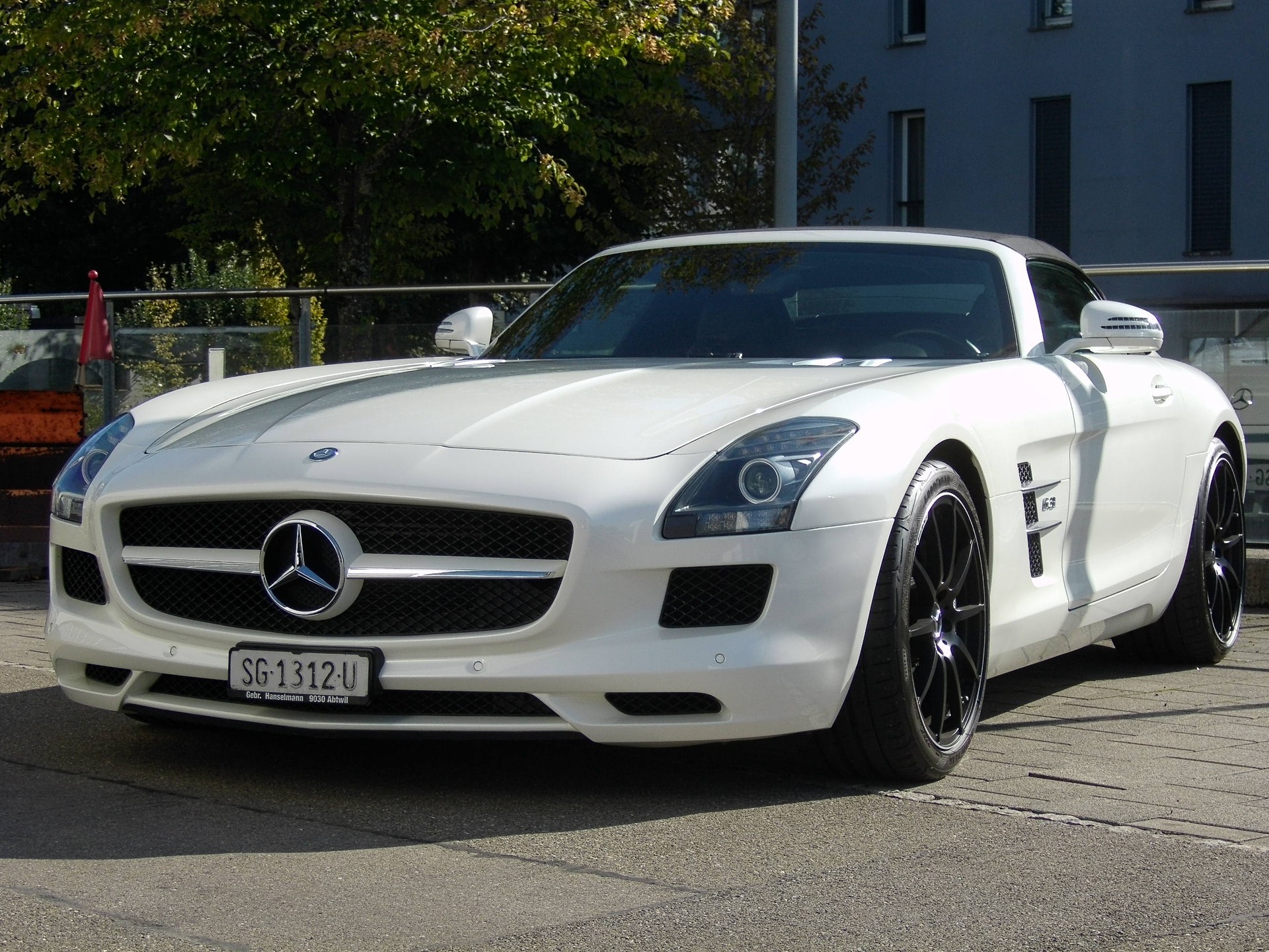MERCEDES-BENZ SLS 63 AMG Speedshift-image-0