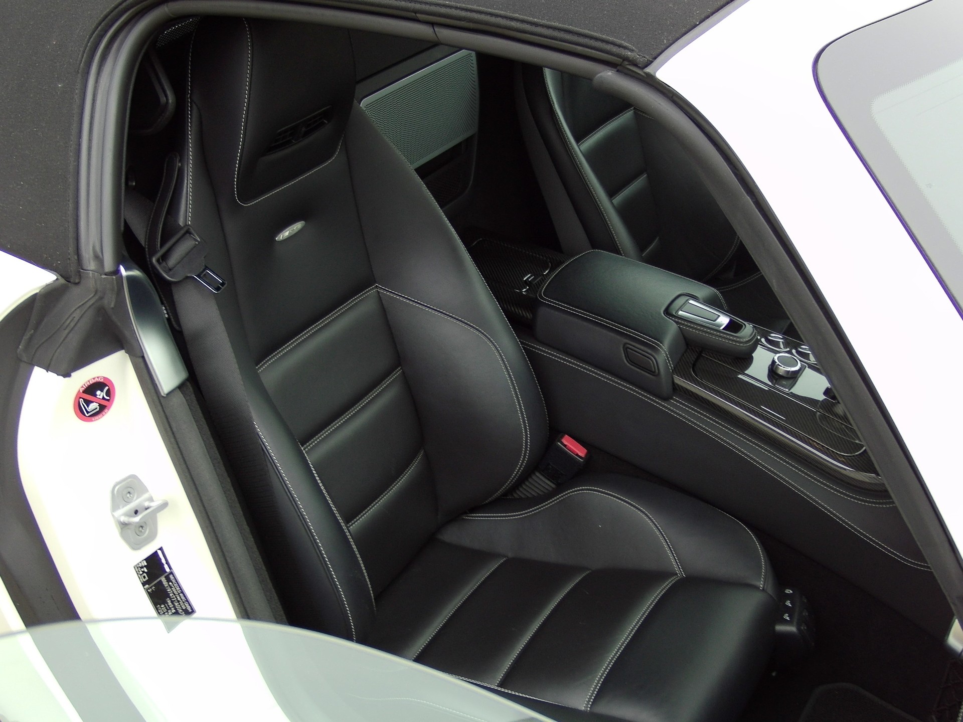 MERCEDES-BENZ SLS 63 AMG Speedshift-image-14