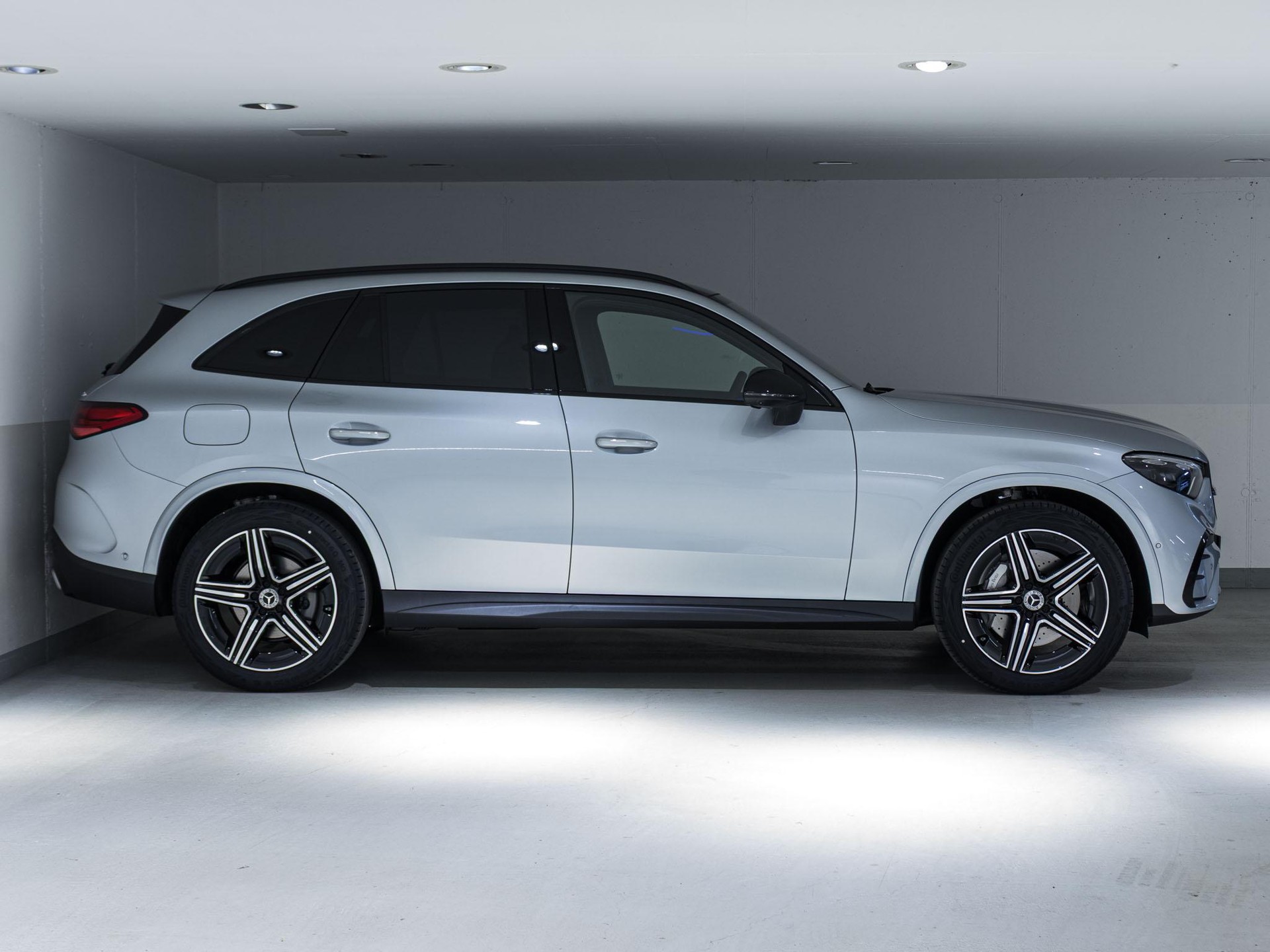 MERCEDES-BENZ GLC 200 4MATIC-image-1