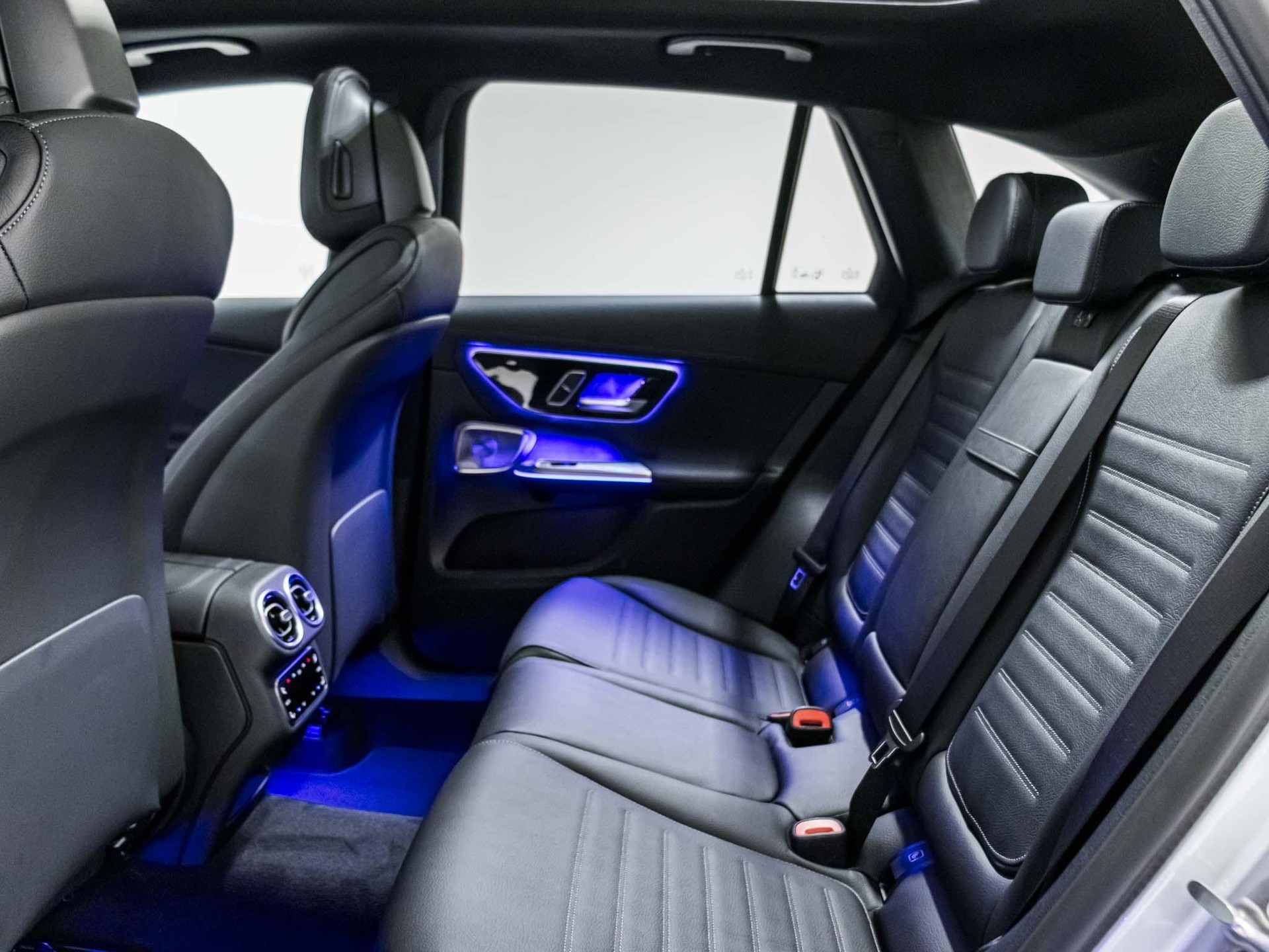 MERCEDES-BENZ GLC 200 4MATIC-image-7