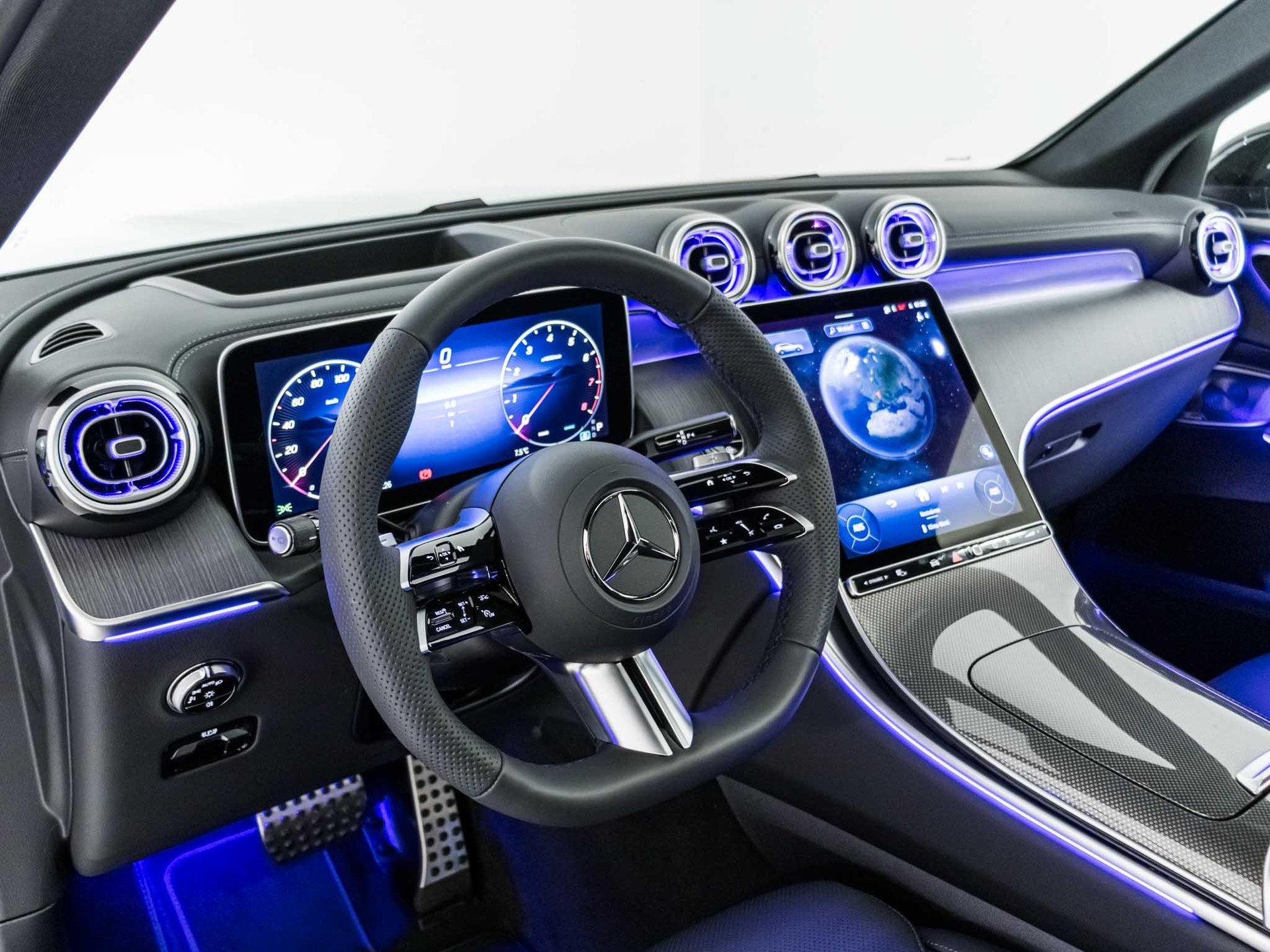 MERCEDES-BENZ GLC 200 4MATIC-image-9