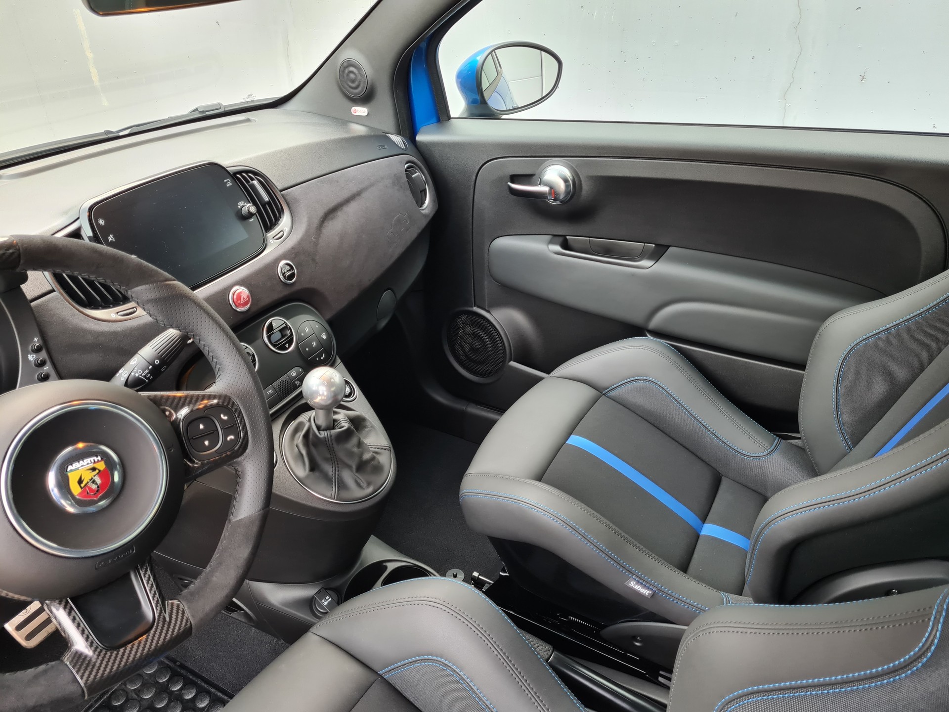 FIAT 695 1.4 16V Turbo Abarth 131 Rally Tributo-image-12