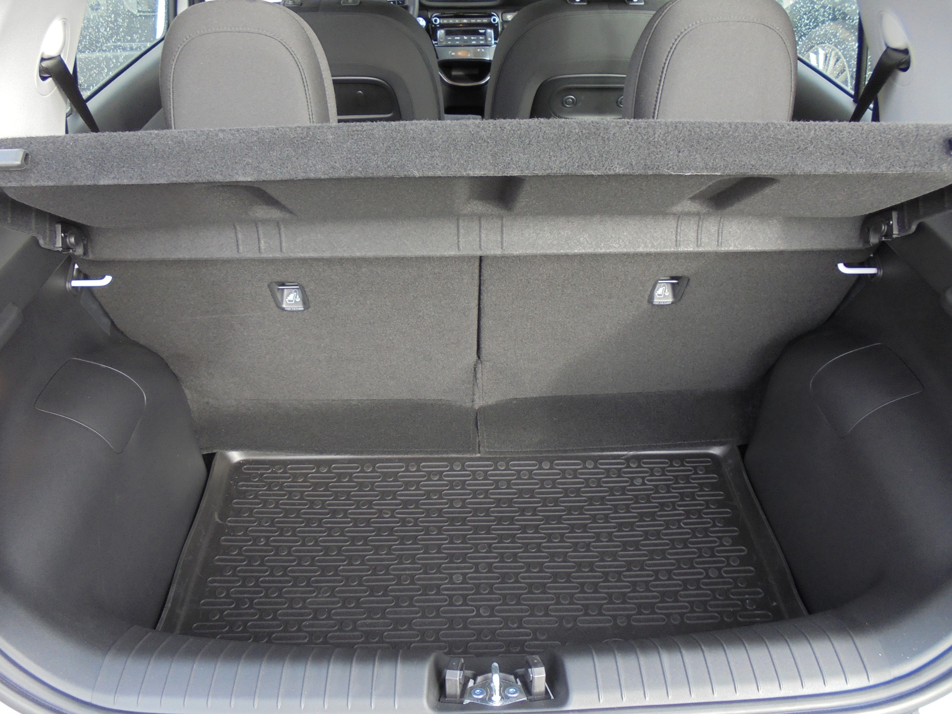 HYUNDAI Inster 49kWh Origo-image-13