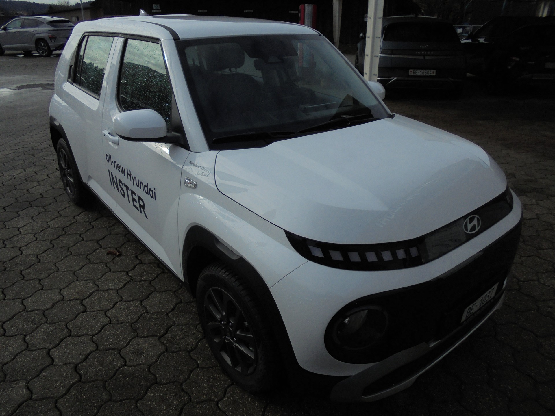 HYUNDAI Inster 49kWh Origo-image-1