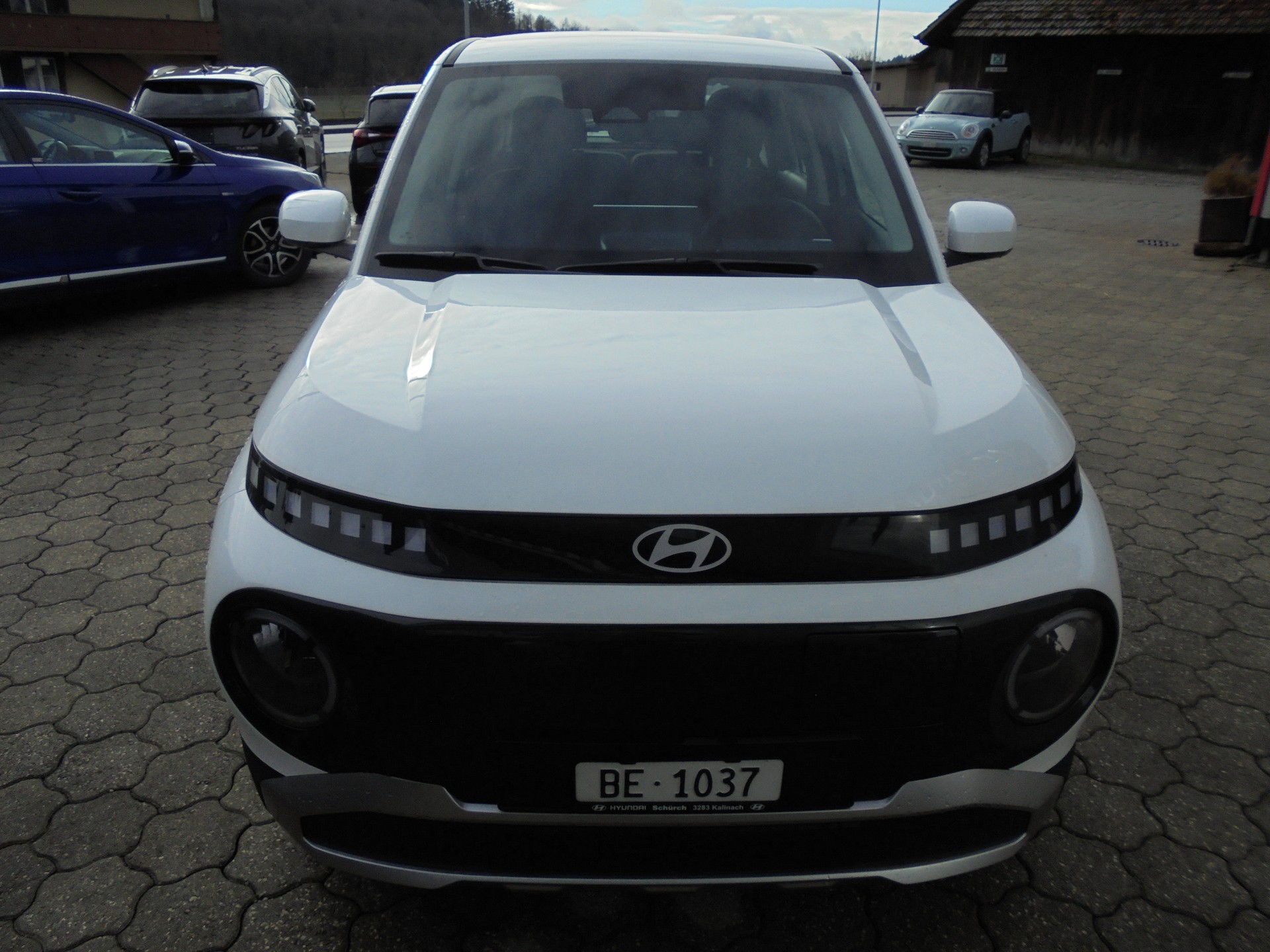 HYUNDAI Inster 49kWh Origo-image-2