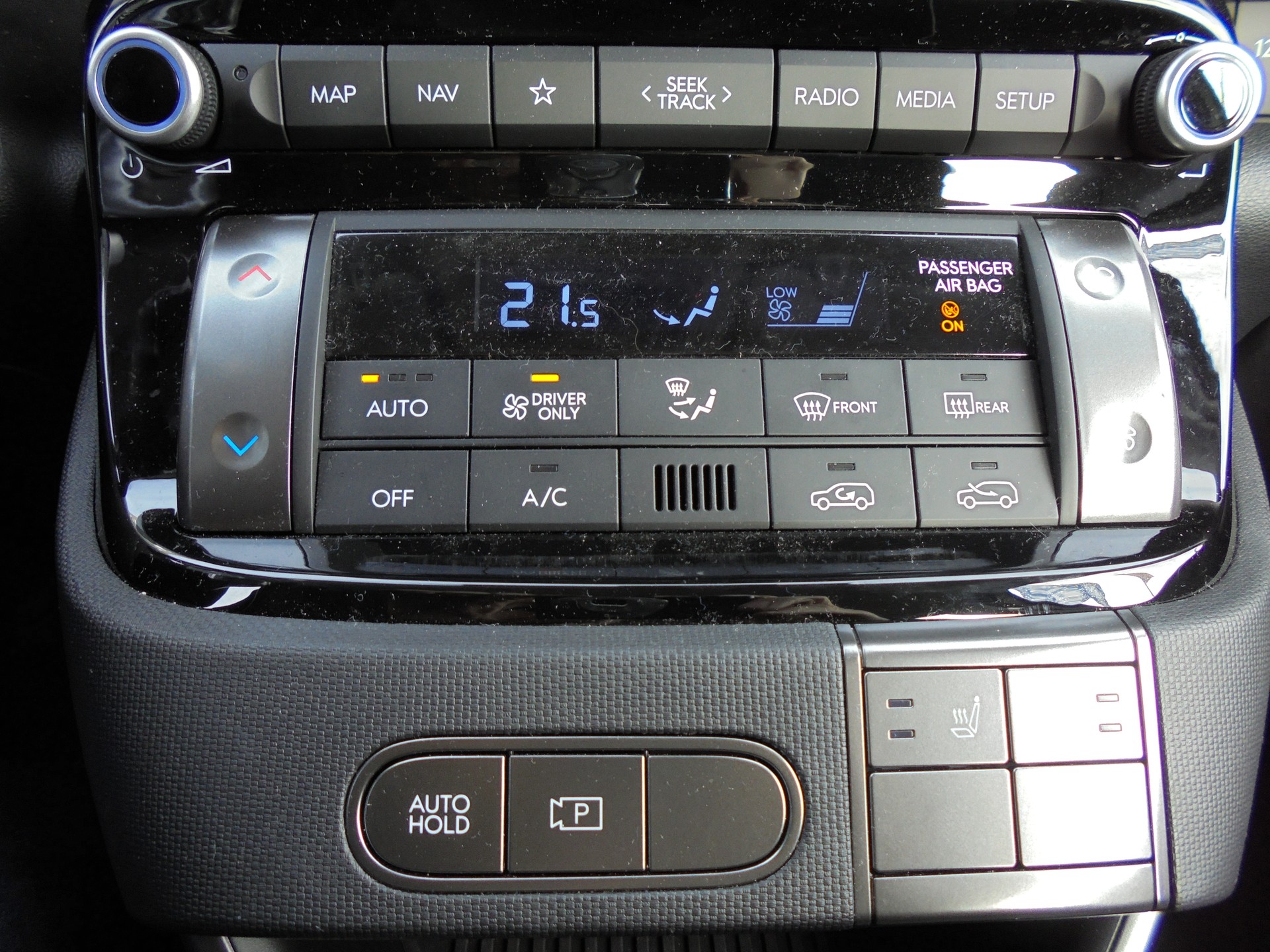 HYUNDAI Inster 49kWh Origo-image-8