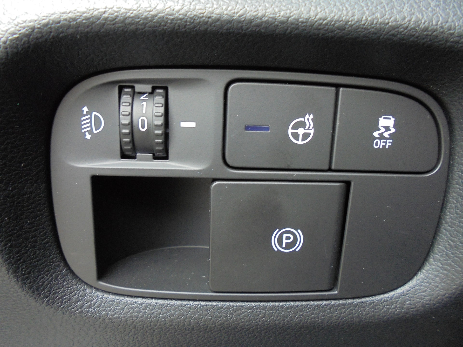 HYUNDAI Inster 49kWh Origo-image-10