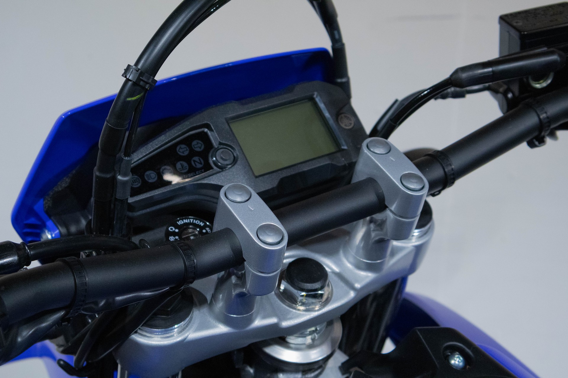 YAMAHA WR 125-image-11