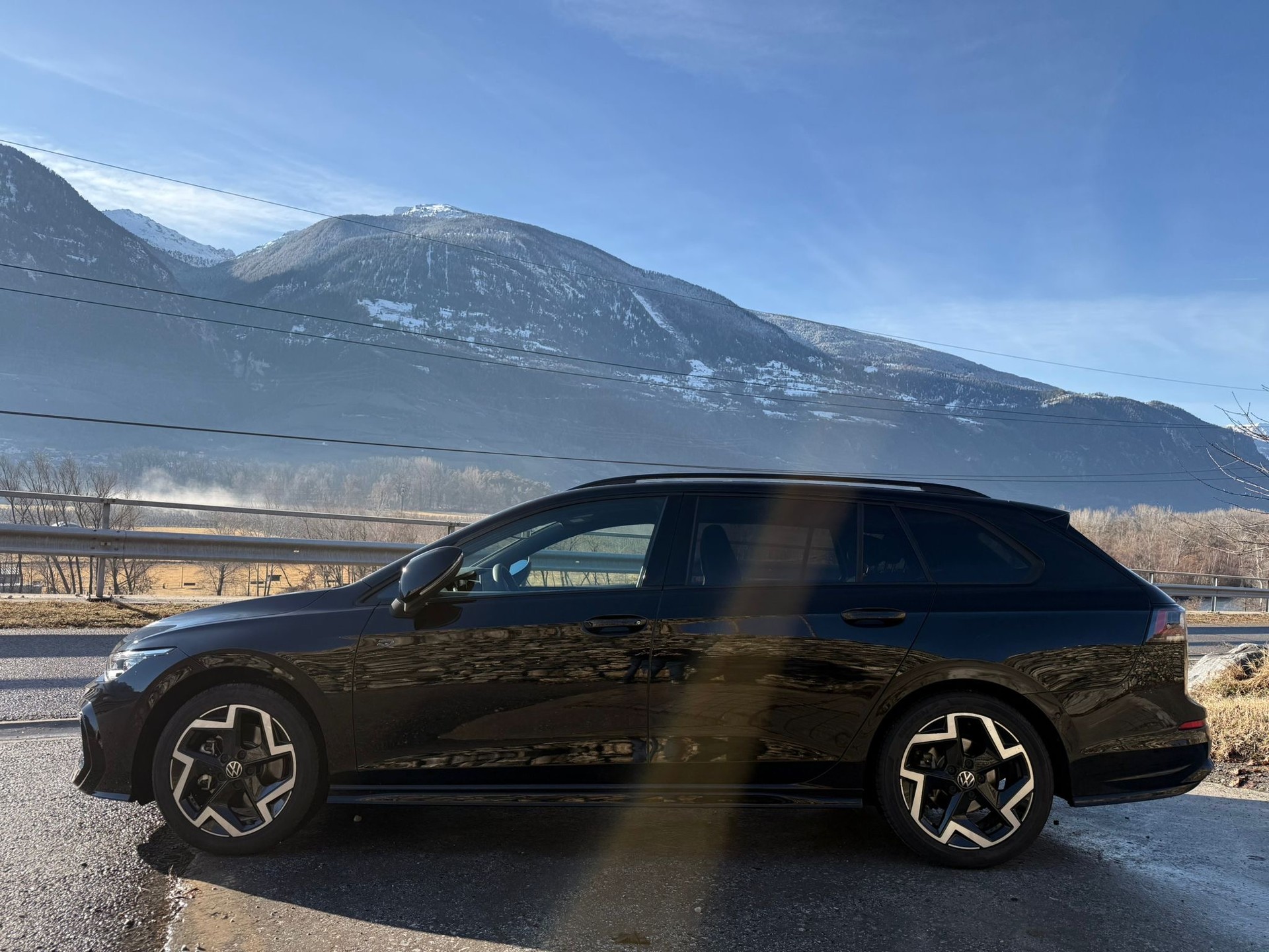 VW Golf Variant 2.0 TSI R-Line DSG 4 Motion-image-6
