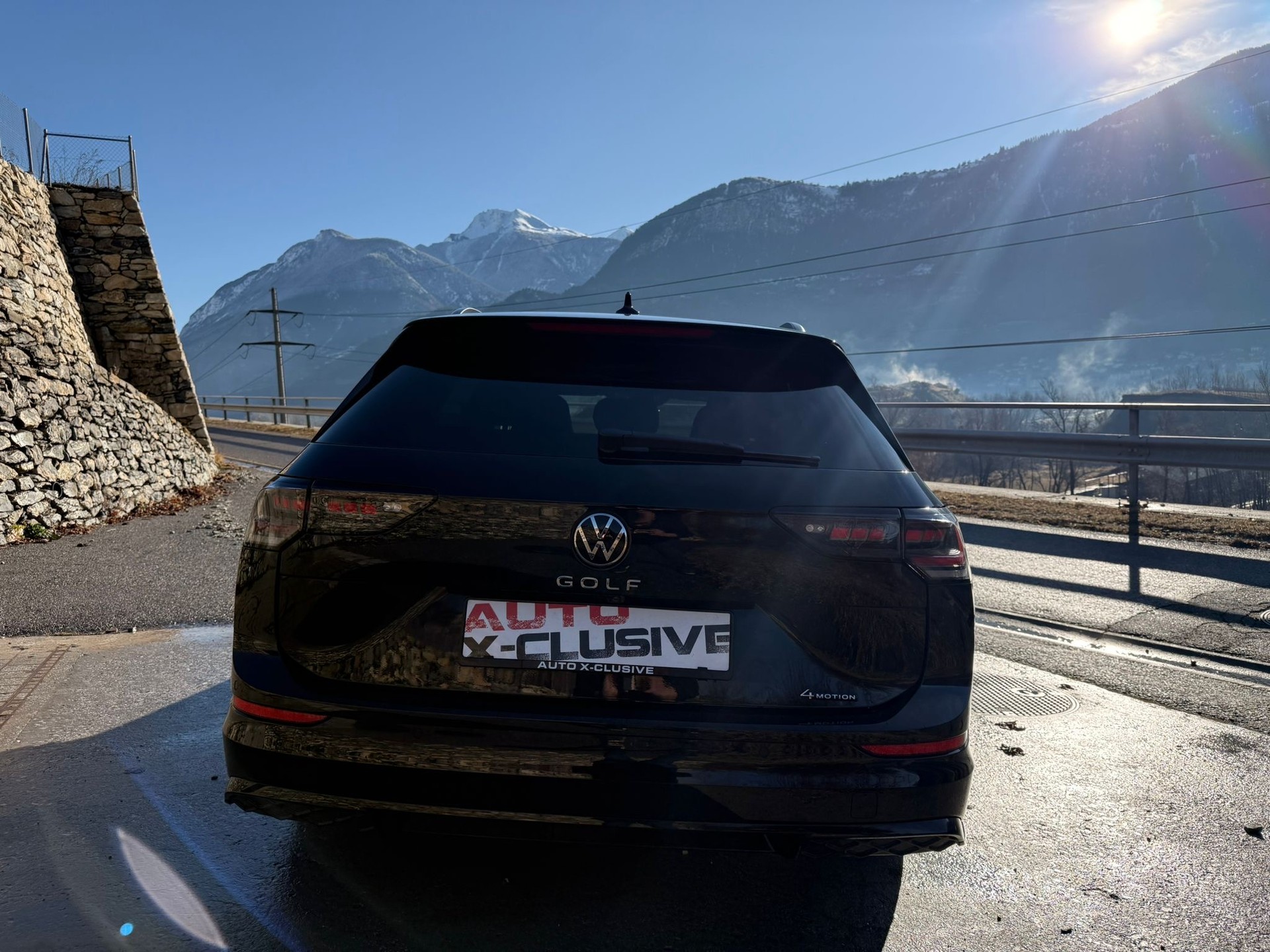 VW Golf Variant 2.0 TSI R-Line DSG 4 Motion-image-4