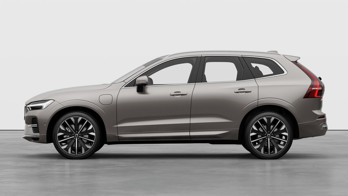 VOLVO XC60 2.0 T8 TE Ultra Bright eAWD-image-2