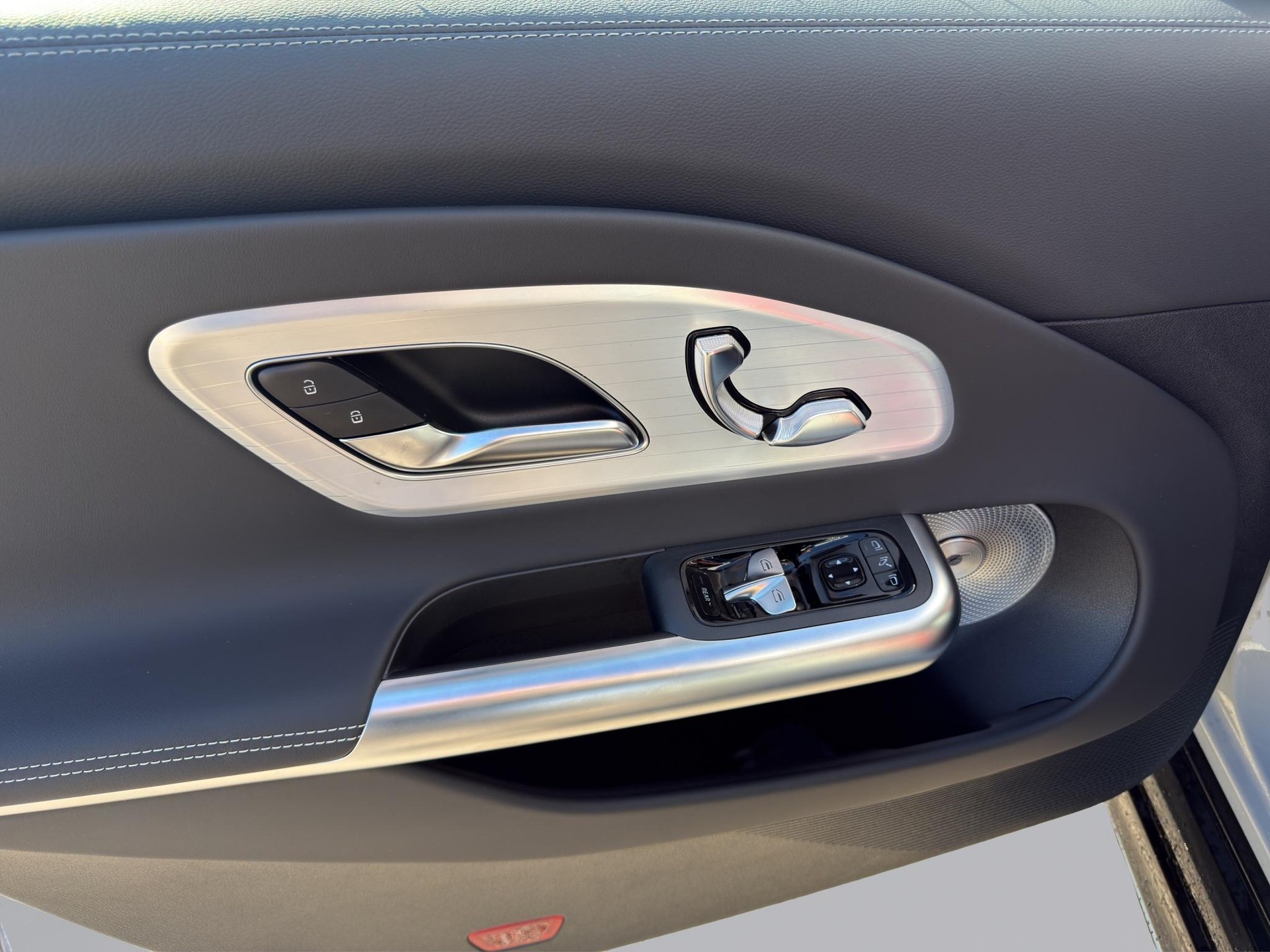 MERCEDES-BENZ CLA 220 AMG Line 4matic-image-18