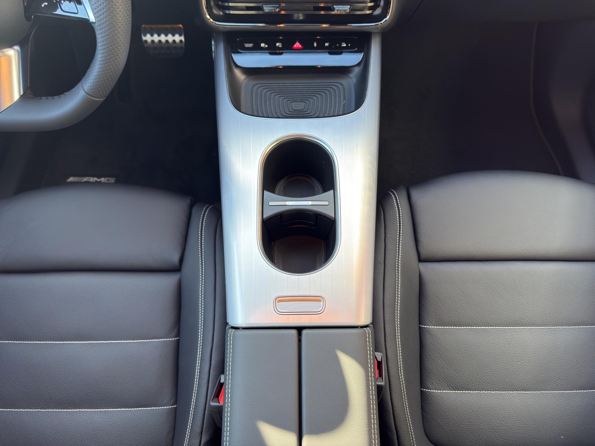 MERCEDES-BENZ CLA 220 AMG Line 4matic-image-12