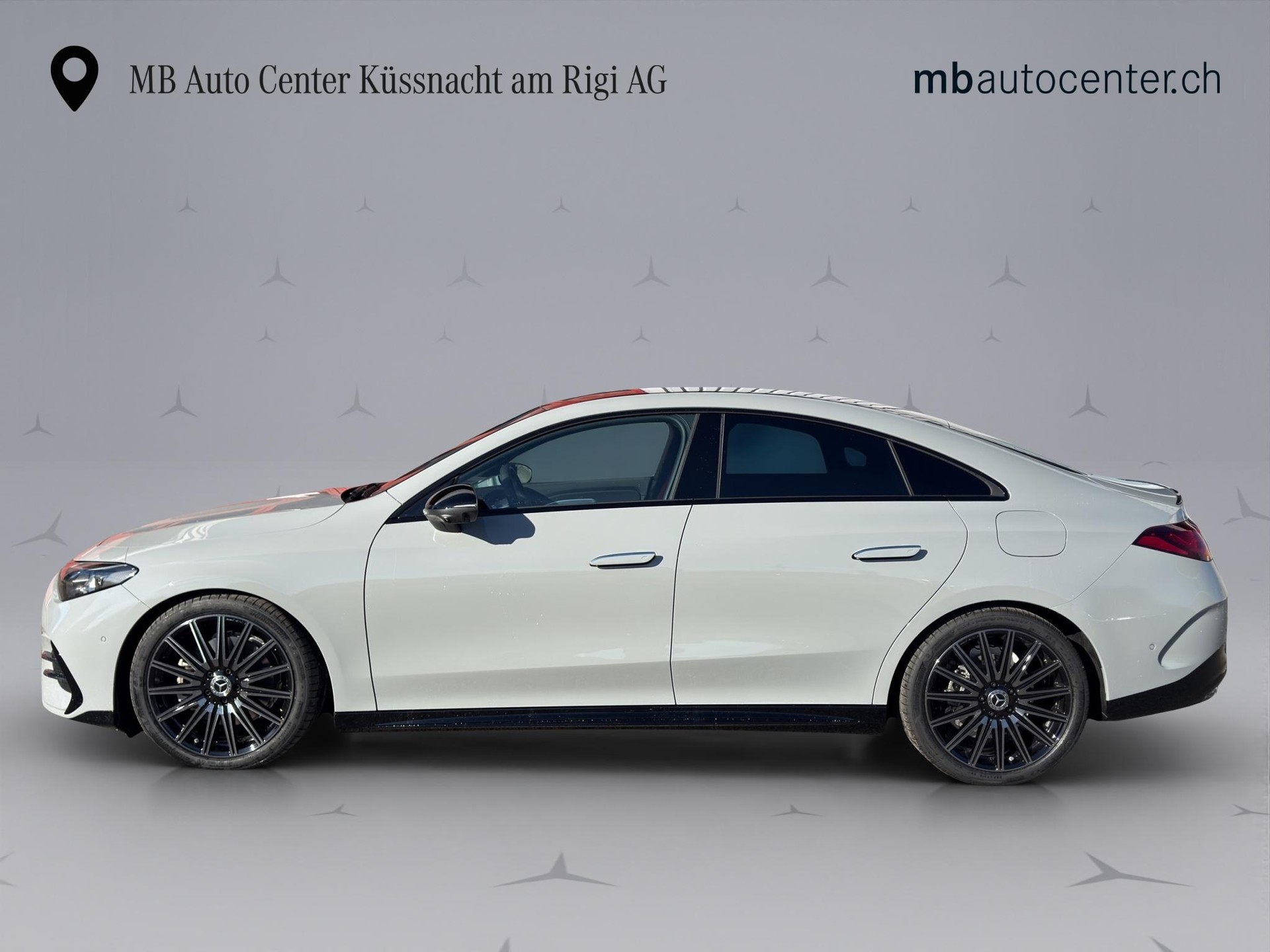 MERCEDES-BENZ CLA 220 AMG Line 4matic-image-2