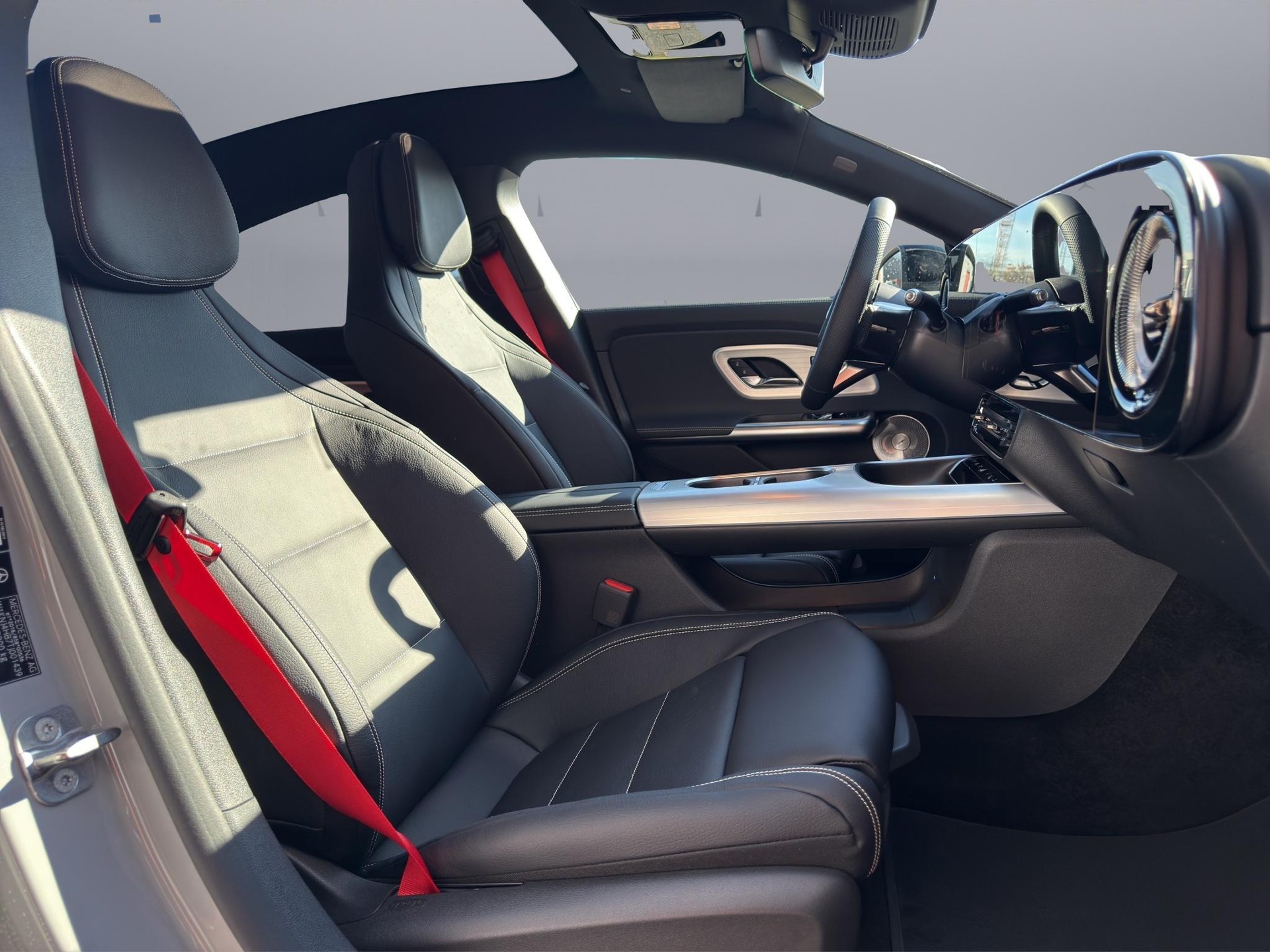 MERCEDES-BENZ CLA 220 AMG Line 4matic-image-14