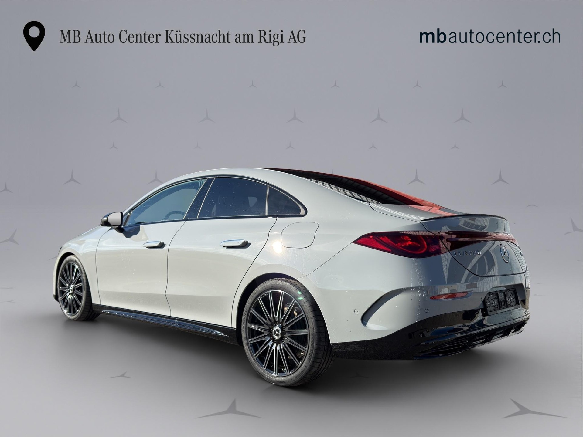 MERCEDES-BENZ CLA 220 AMG Line 4matic-image-3