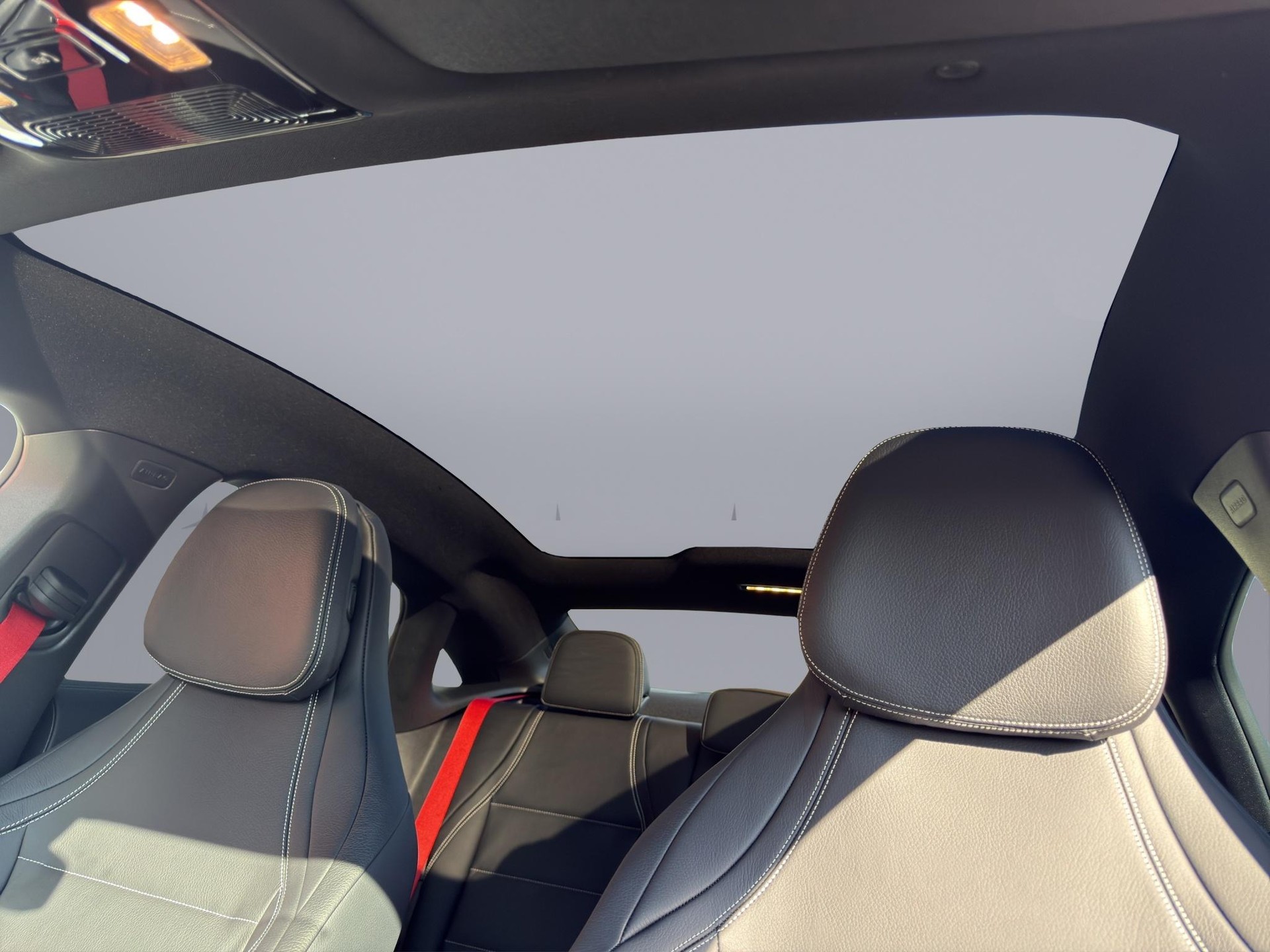 MERCEDES-BENZ CLA 220 AMG Line 4matic-image-17