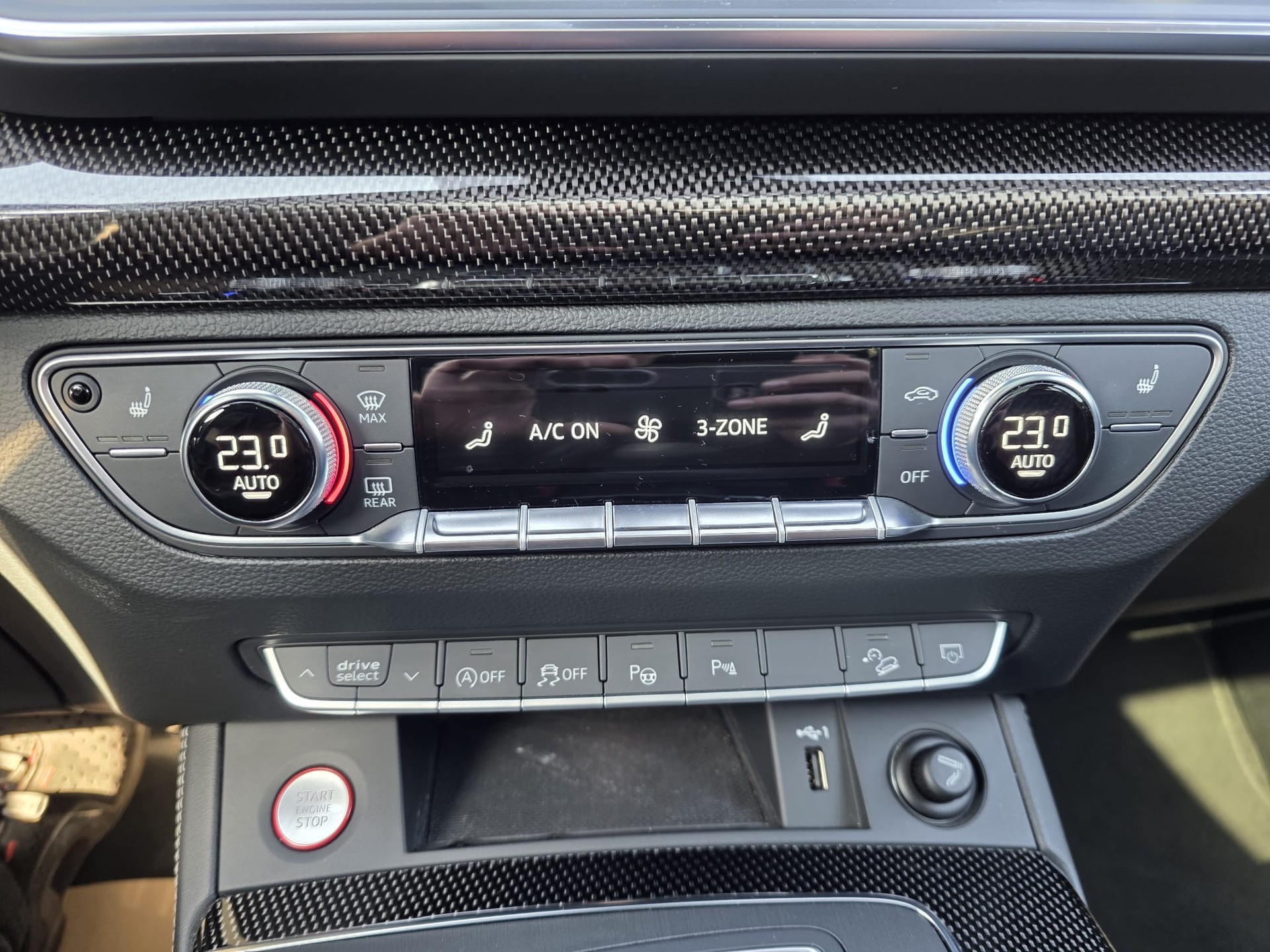 AUDI SQ5 TDI quattro tiptronic-image-11