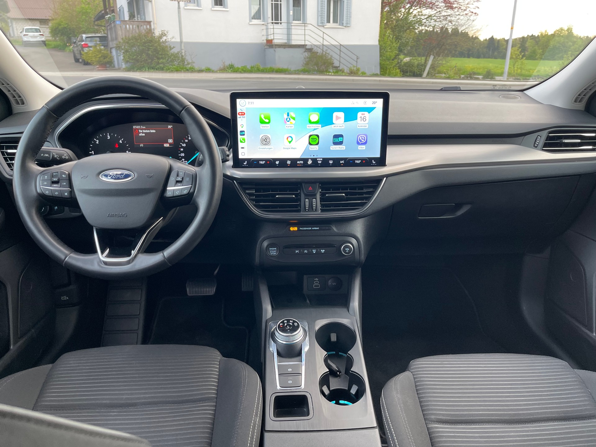 FORD Focus 1.5 TDCi Titanium Automatic-image-10