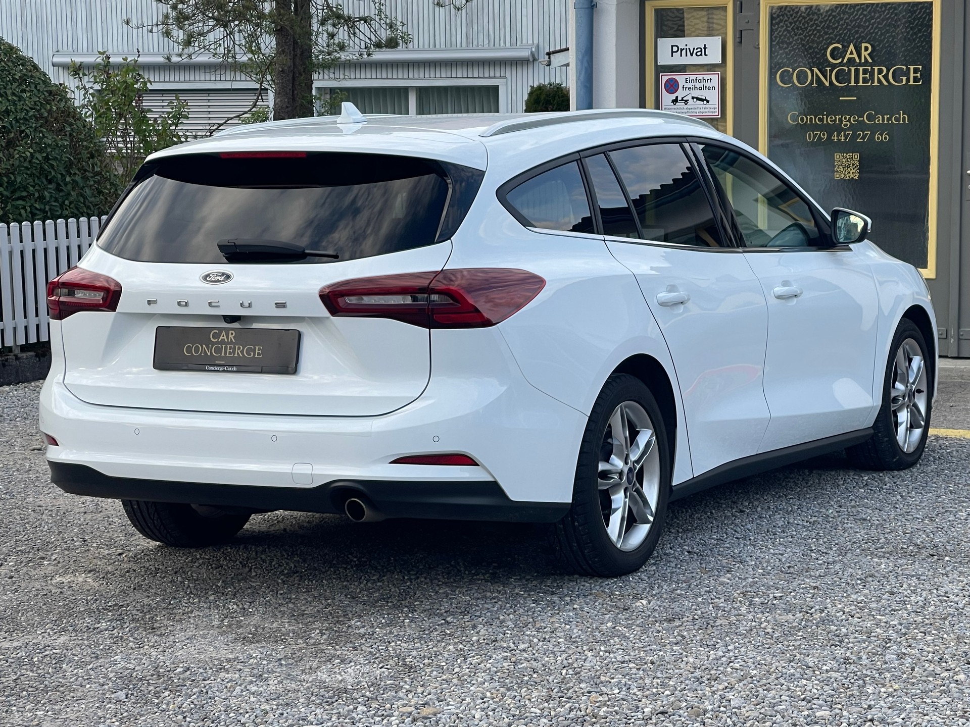 FORD Focus 1.5 TDCi Titanium Automatic-image-4