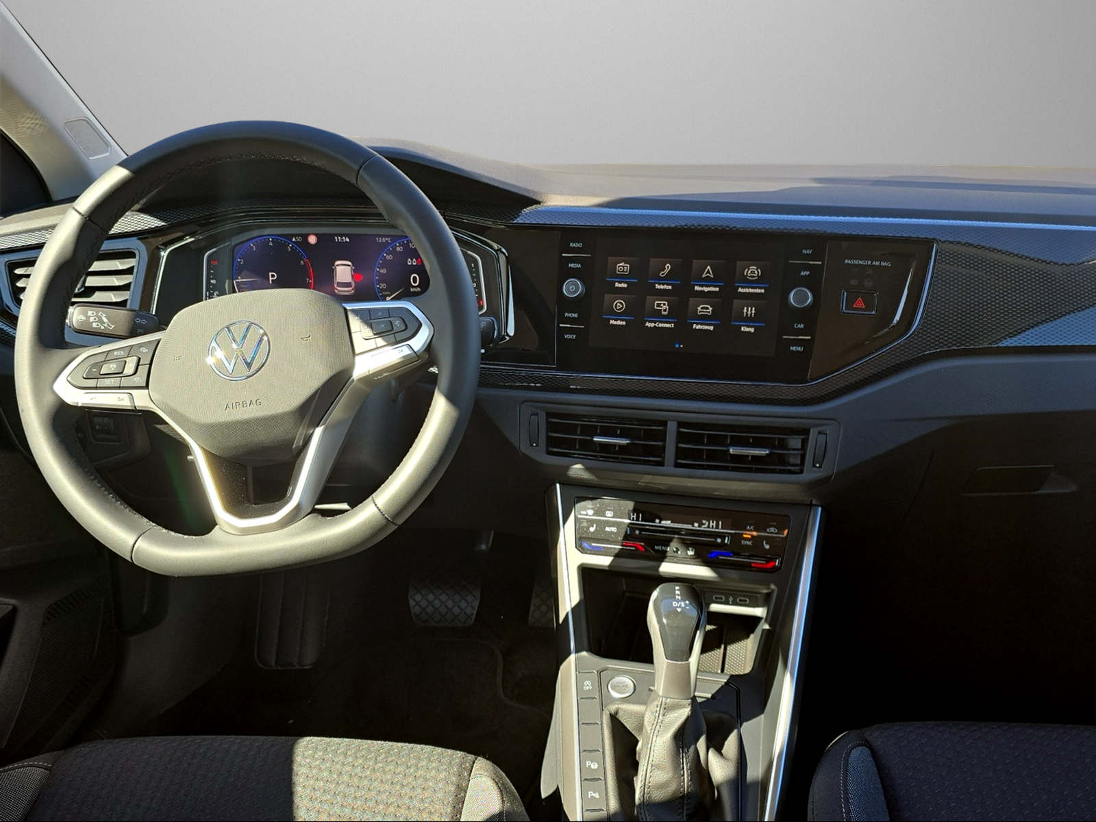 VW VW Polo-image-9