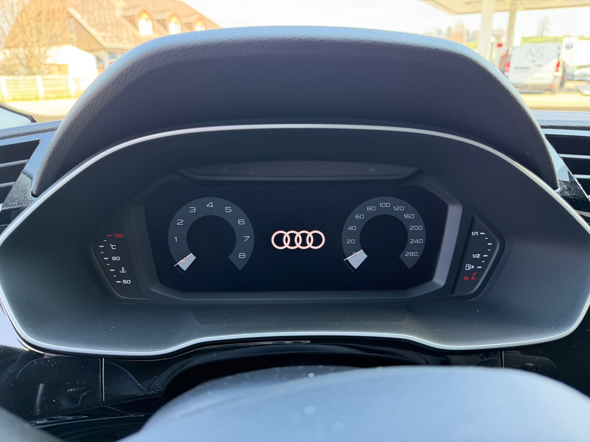 AUDI Q3 Sportback 45 TFSI S line quattro S-tronic-image-14