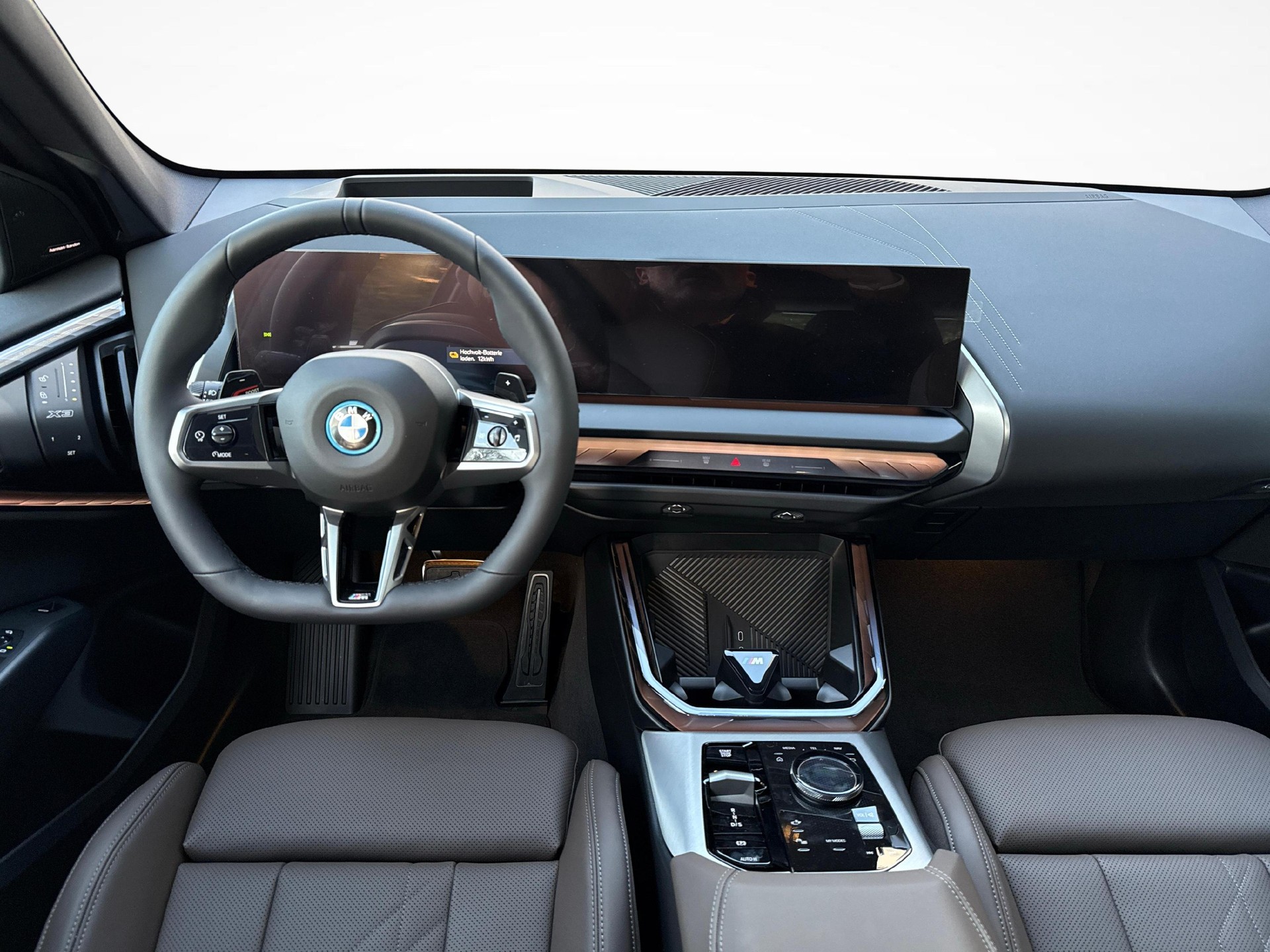 BMW X3 30e xDrive-image-10