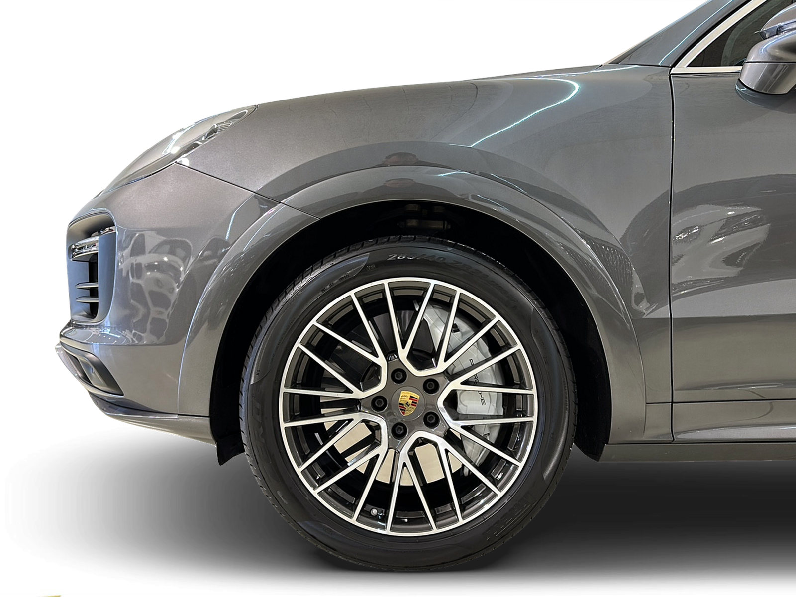 PORSCHE Cayenne Turbo-image-5