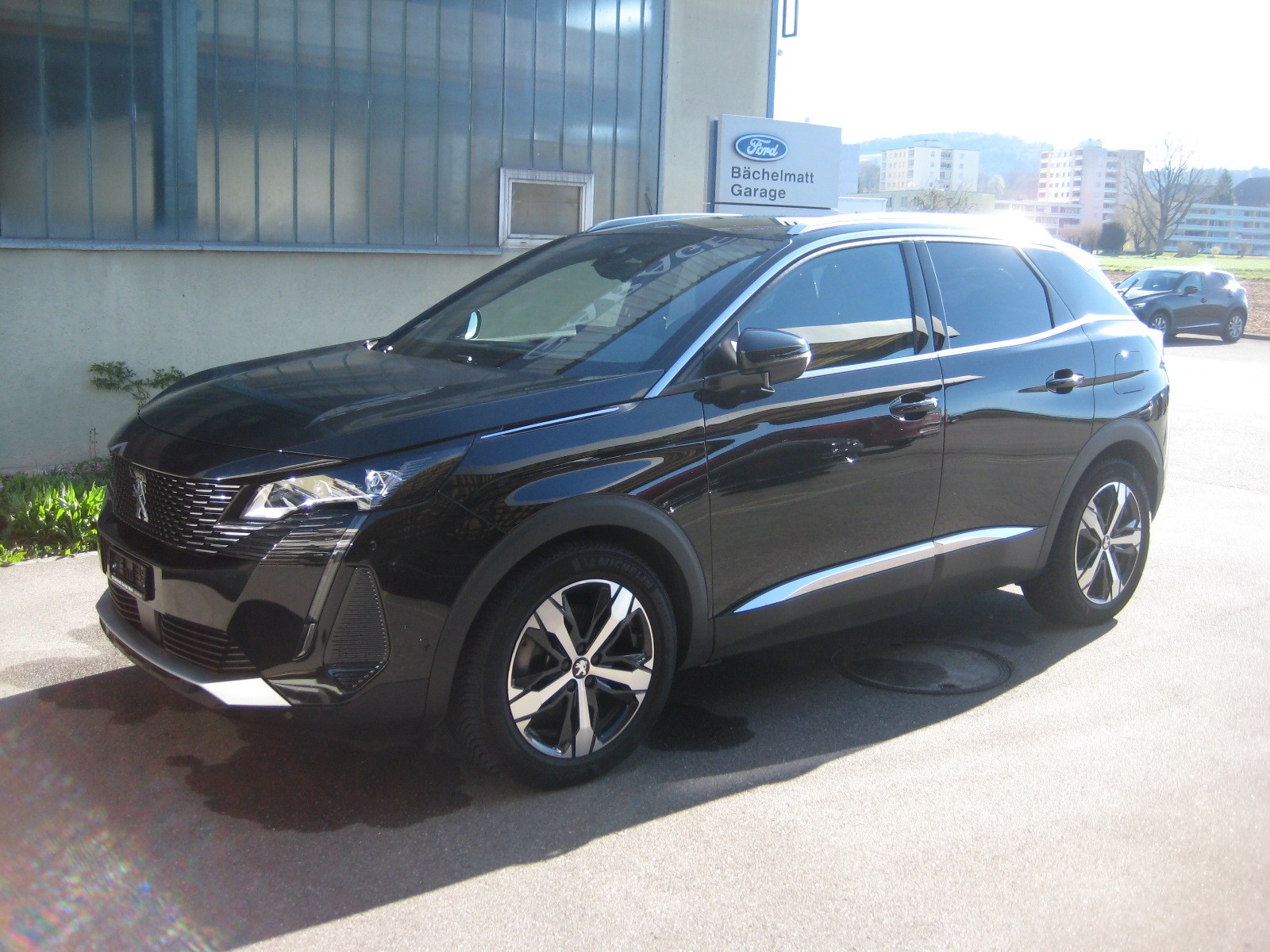 PEUGEOT 3008 300e Hybrid4 Allure Pack EAT8-image-0