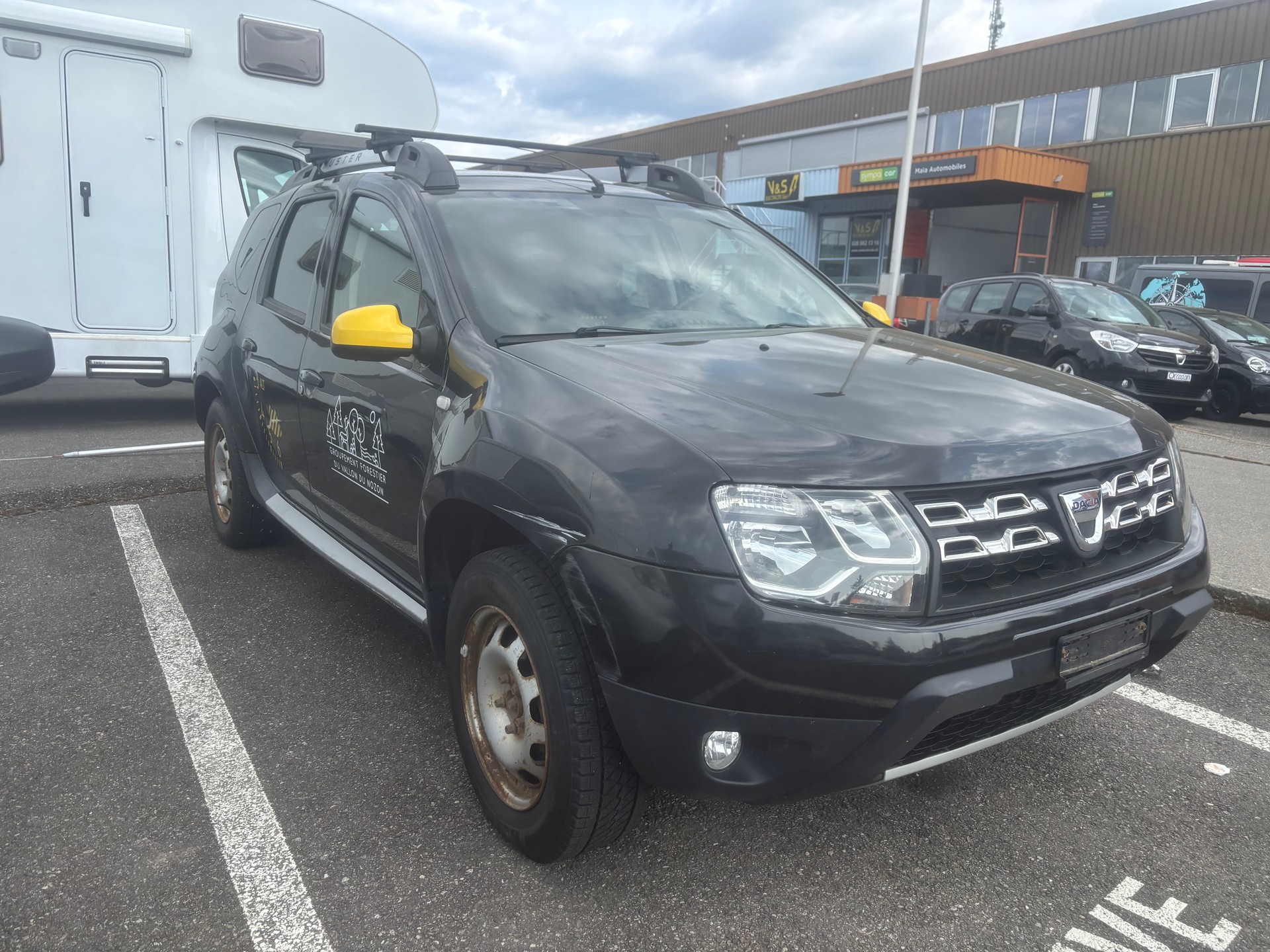 DACIA Duster 1.5 dCi Celebration 4x4-image-8