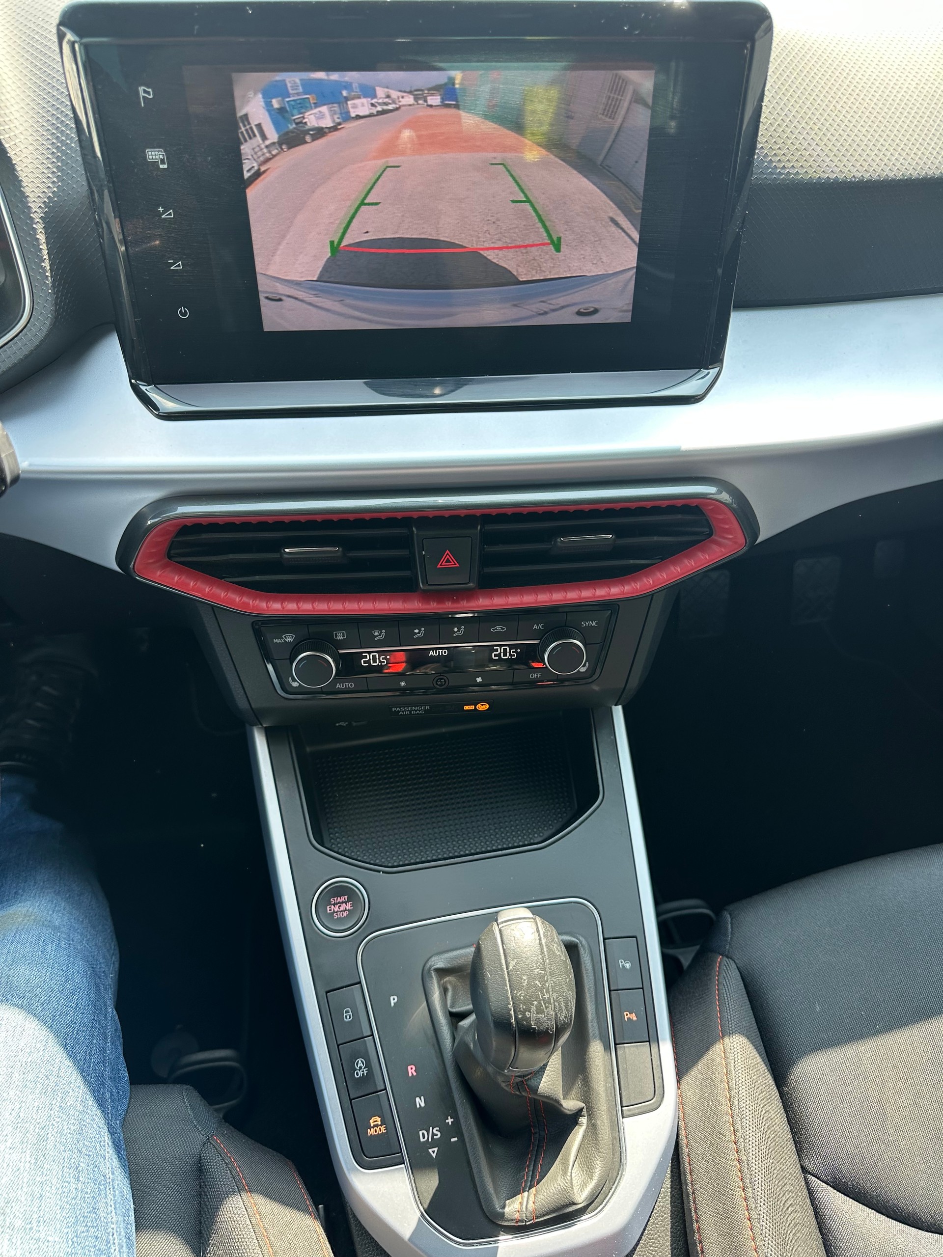 SEAT Arona 1.0 TSI Eco Style DSG-image-10