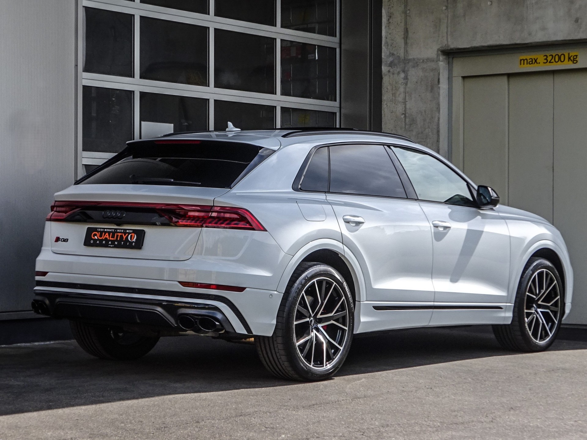 AUDI SQ8 V8 Bi-TDI quattro tiptronic // CH-Fahrzeug // Sondermodell // Standheizung // Neupreis über 186'000.--image-5