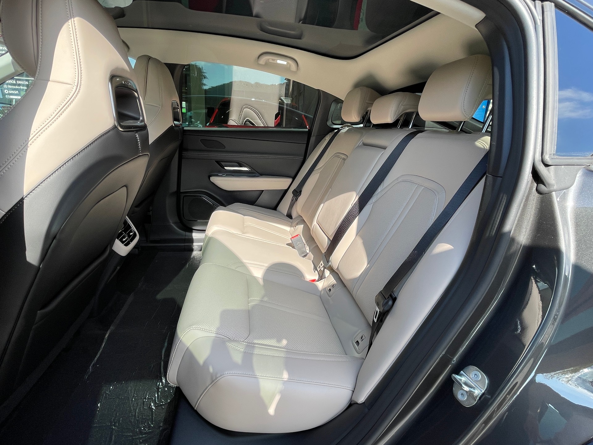MAZDA 6e 258 69kWh Takumi-image-8