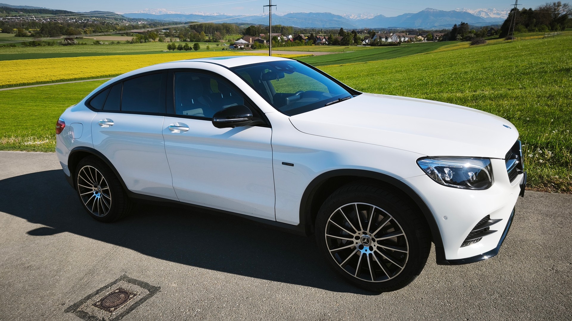 MERCEDES-BENZ GLC Coupé 350 e AMG Line 4Matic 7G-Tronic-image-2