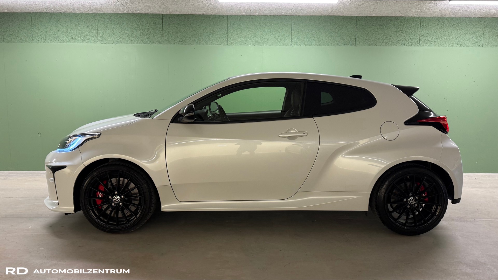 TOYOTA Yaris 1.6 GR Sport-image-7