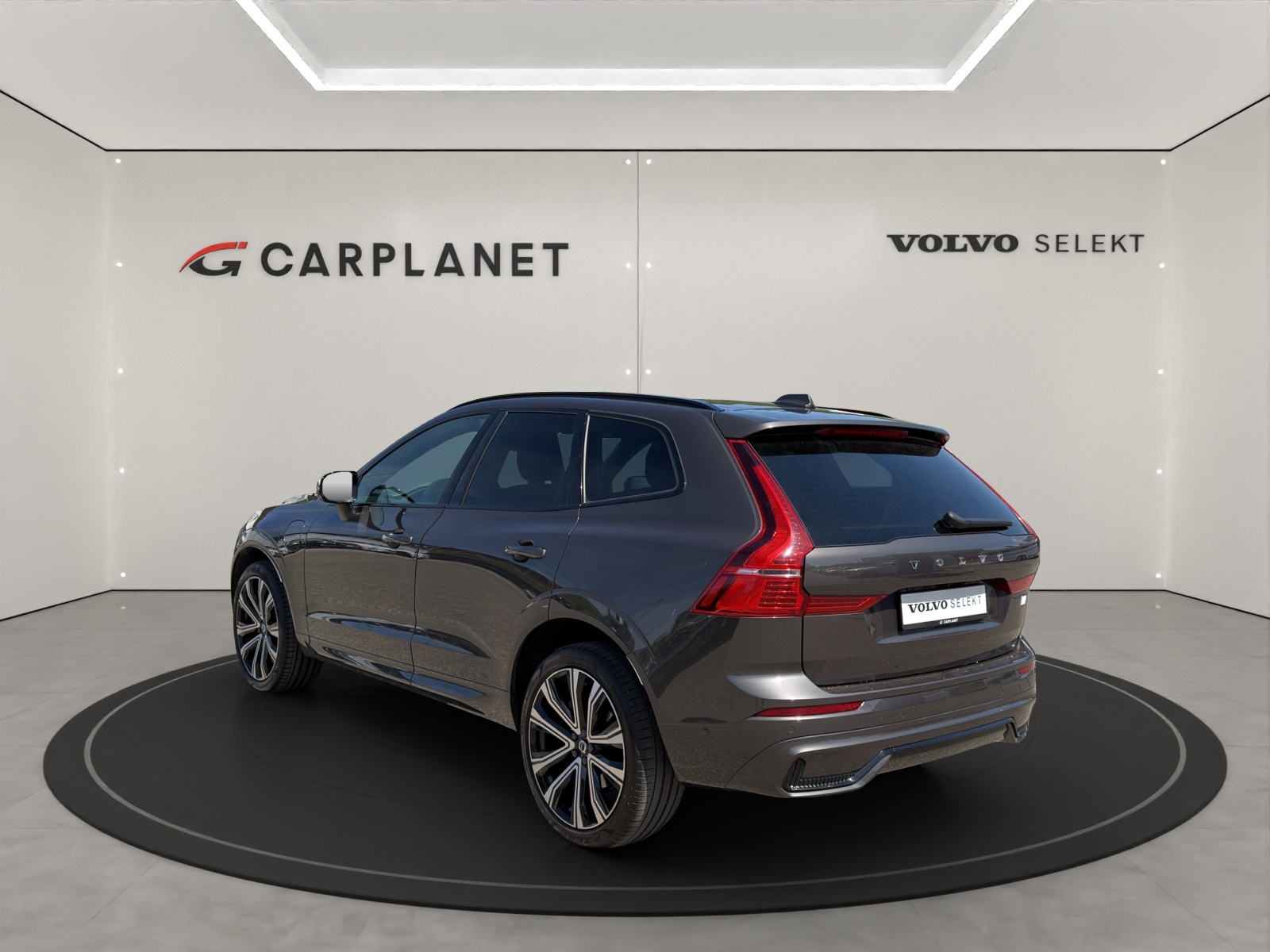 VOLVO XC60 2.0 T6 TE R-Design eAWD-image-3