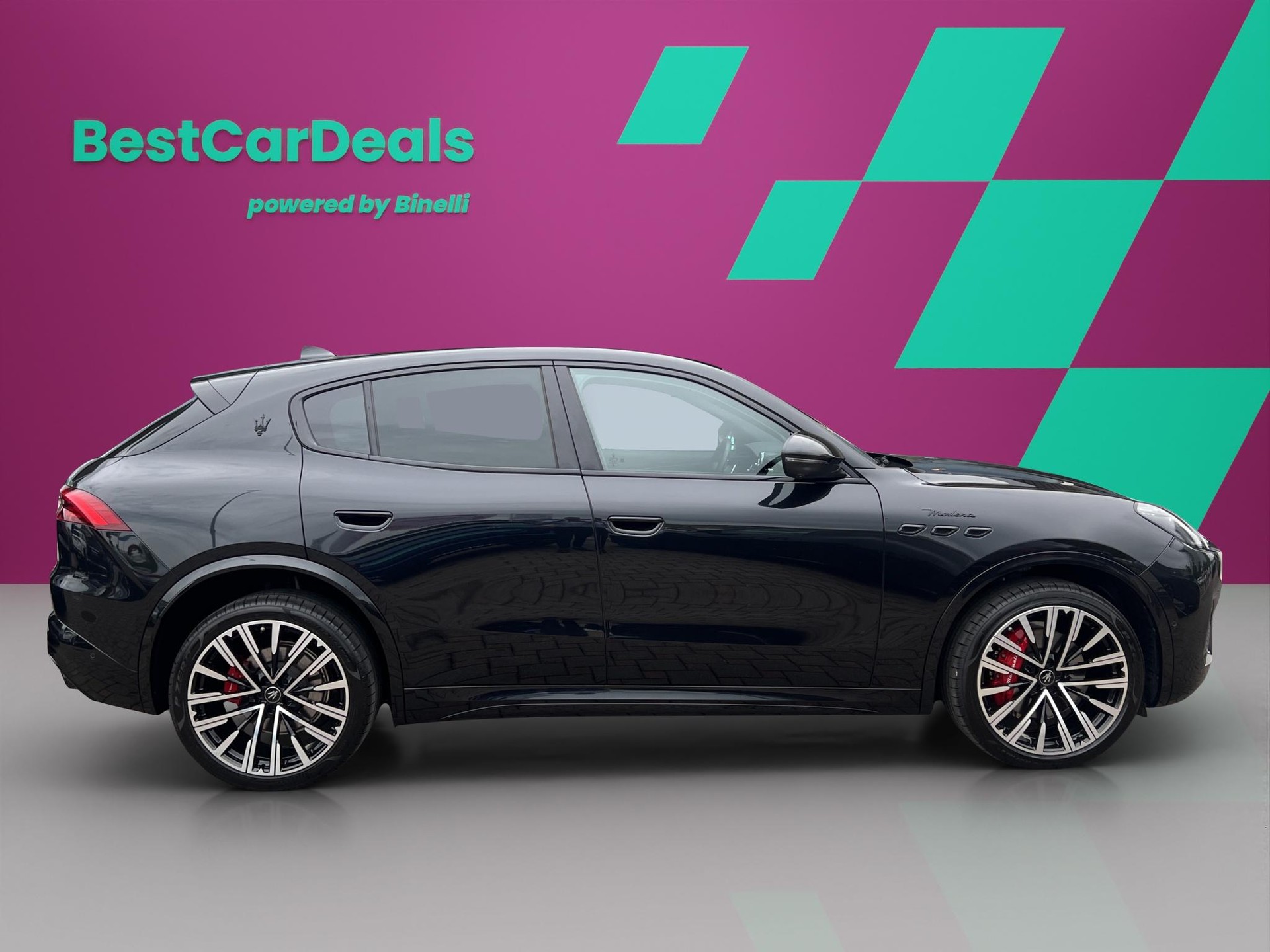 MASERATI Grecale 2.0 Hybrid Modena-showroom-element-1
