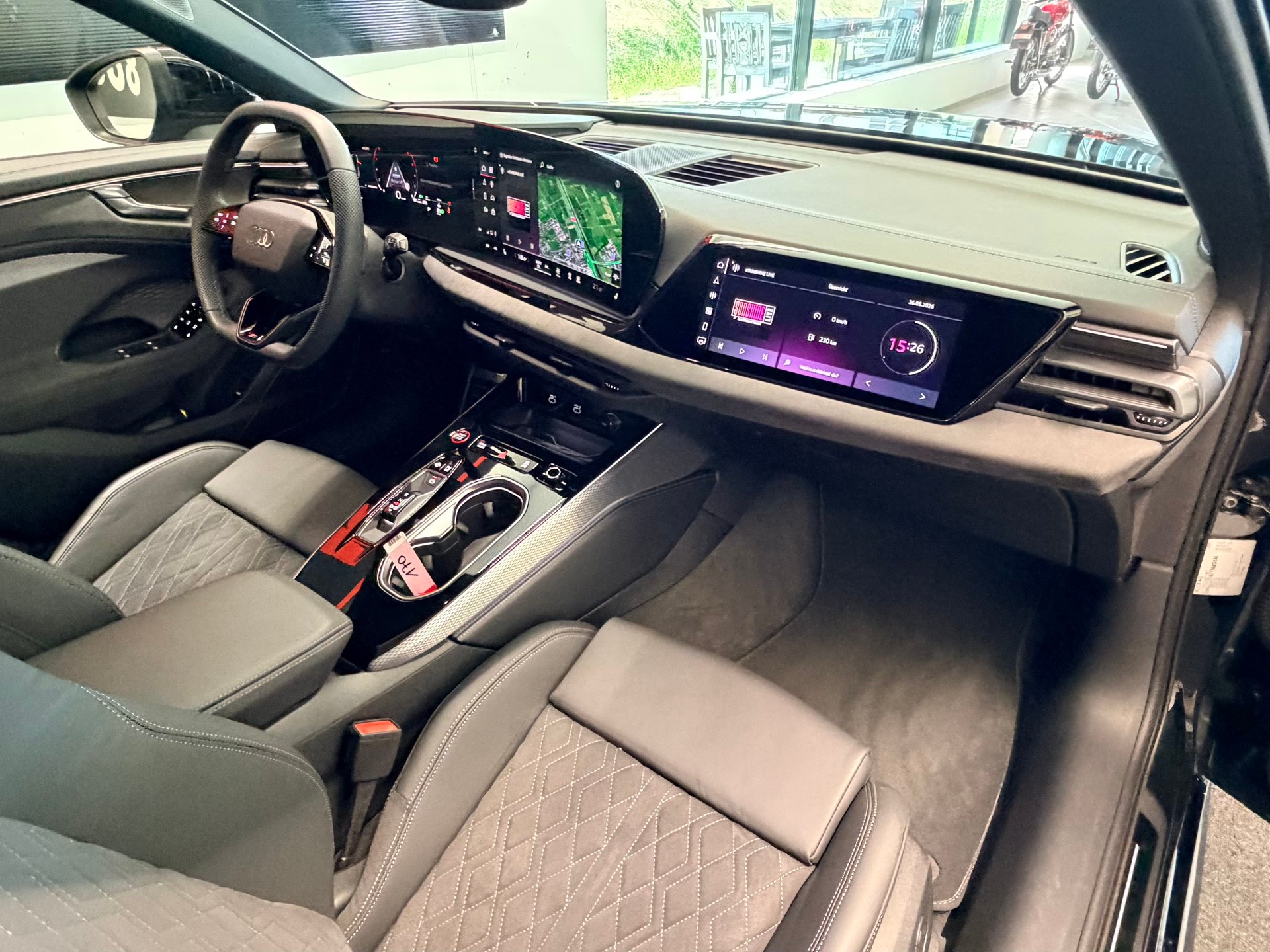 AUDI A6 Avant TFSI quattro 270 kW S tronic-image-20