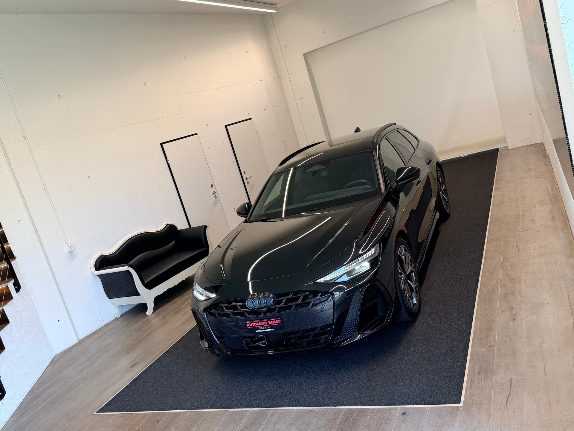 AUDI A6 Avant TFSI quattro 270 kW S tronic-showroom-element-3