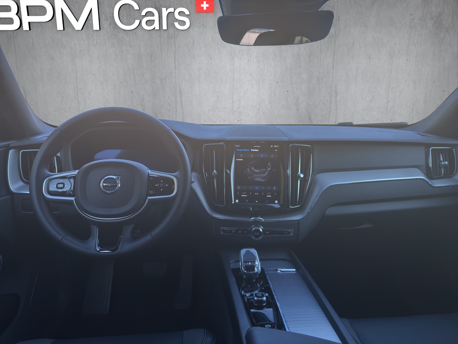 Image VOLVO XC60 XC60 B5 Benzin Mild Hybrid AWD Plus Dark Geartronic